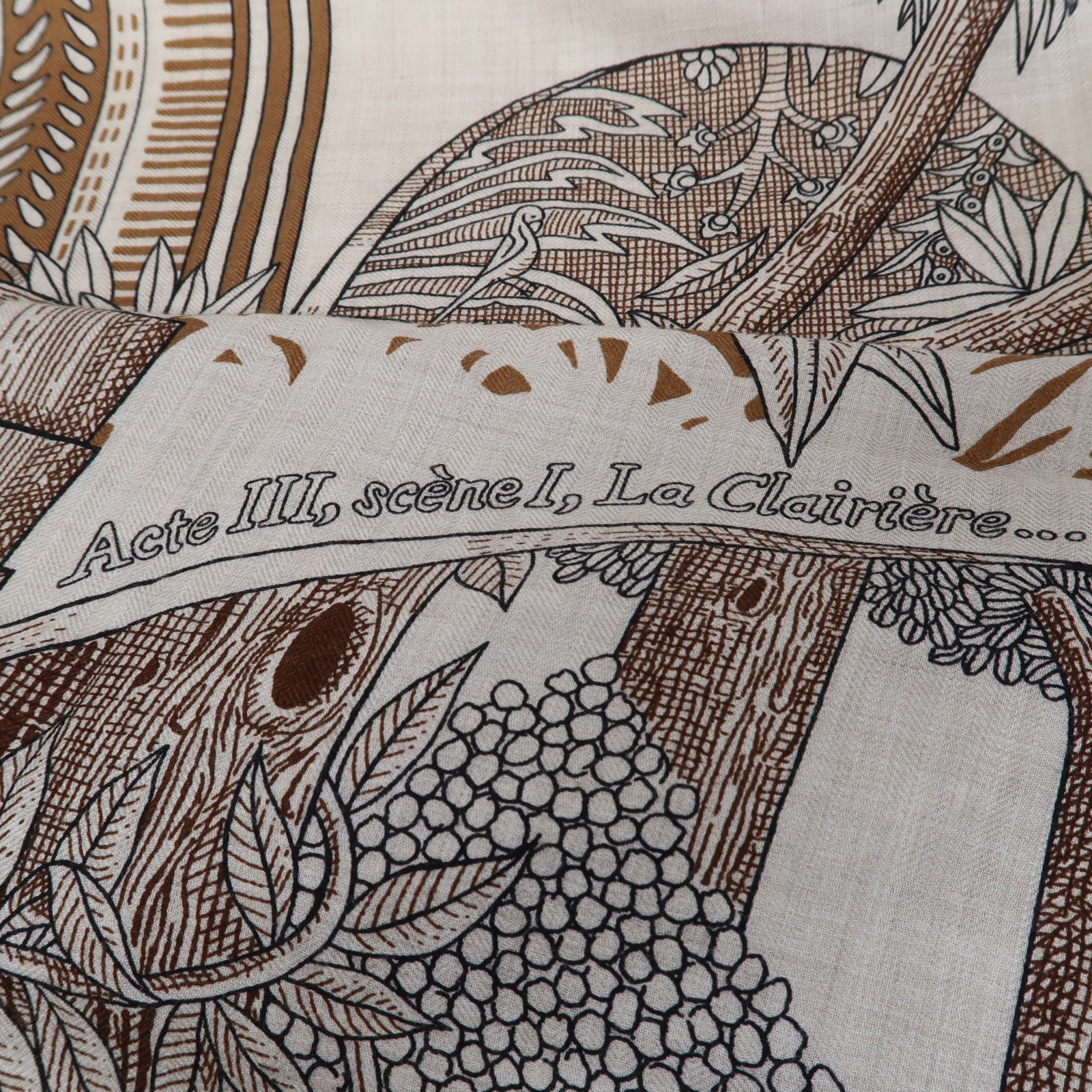 HERMES 羊絨/絲質Scarf圍巾啡色/米色