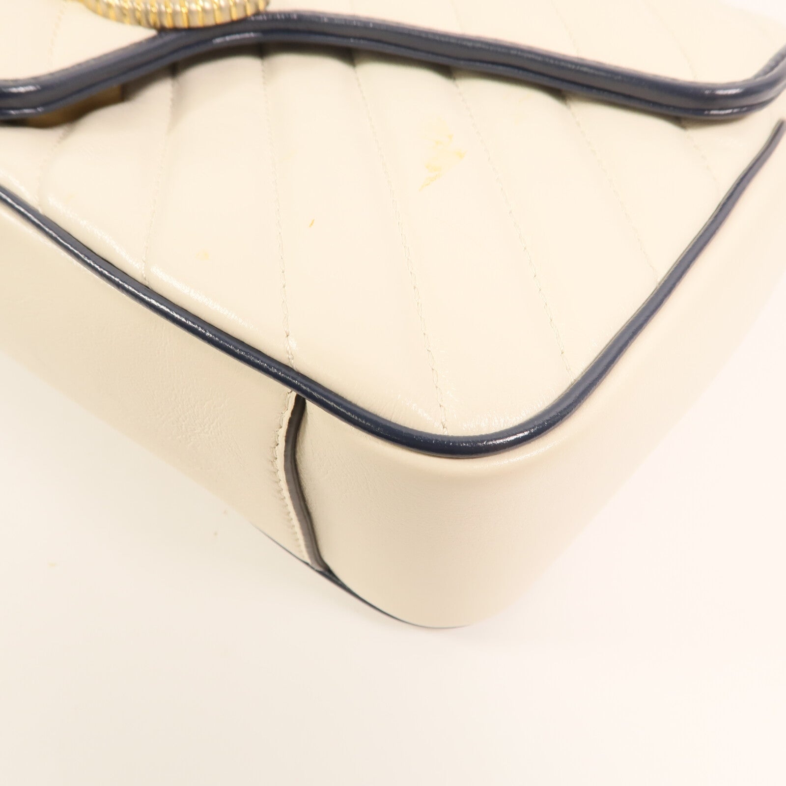 GUCCI 牛皮皮革GG Marmont Shoulder Bag鏈帶肩背袋