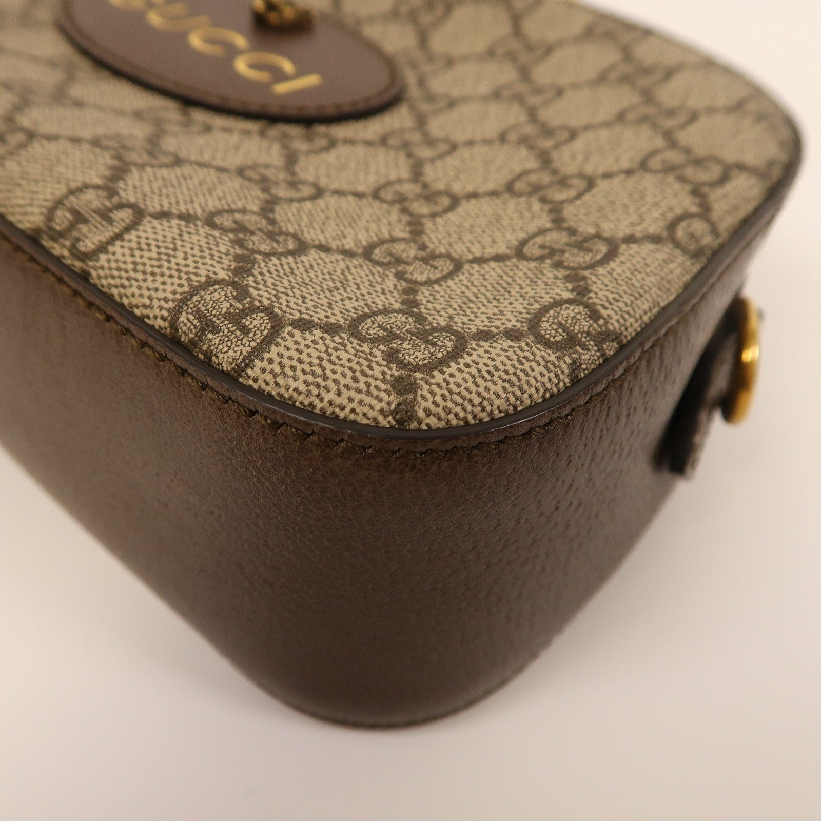 GUCCI 塗層帆布Neo Vintage GG Supreme金扣肩背袋啡色