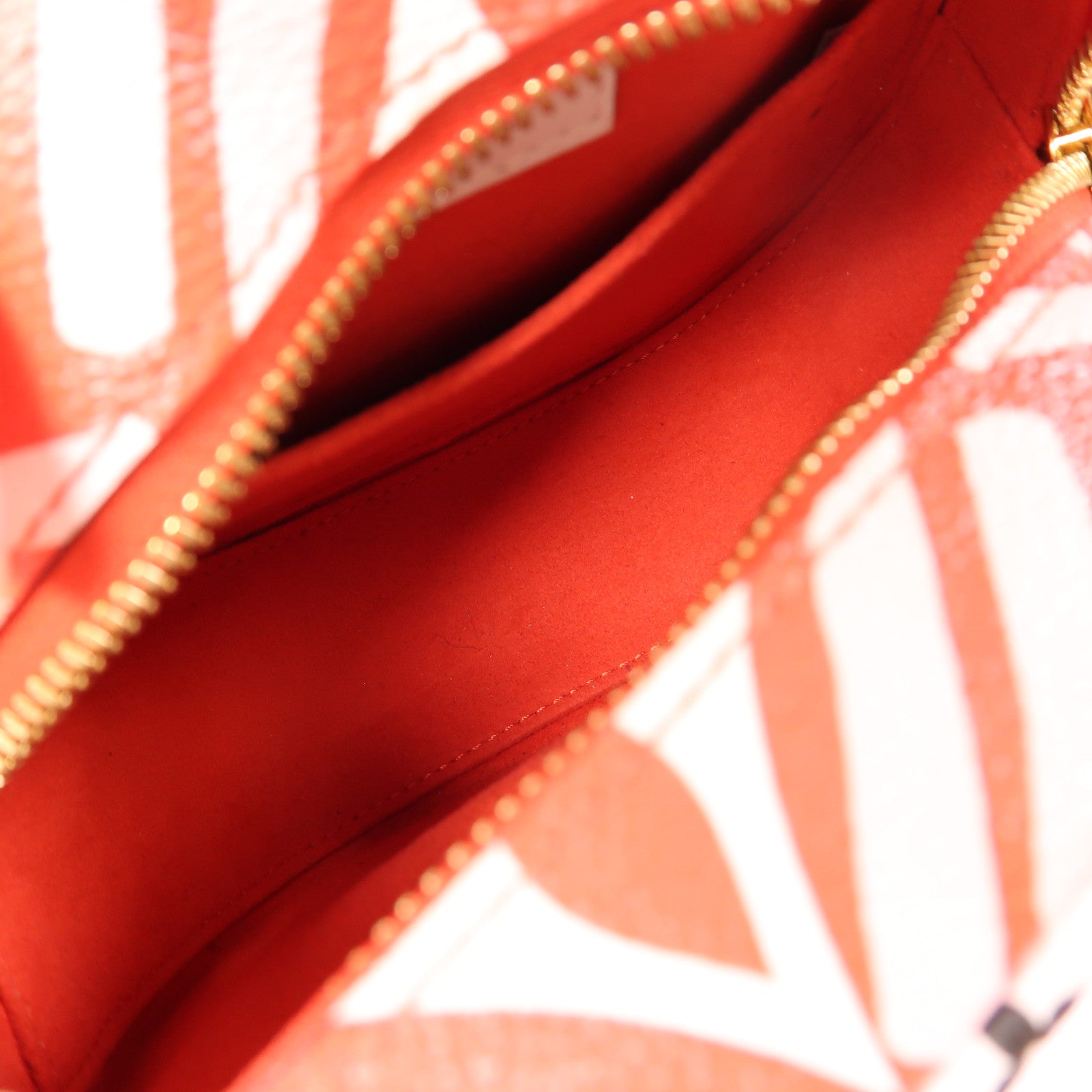 LOUIS VUITTON LV Boite Chapoe Soupe Shoulder Bag M45364 Monogram Giant Crafty