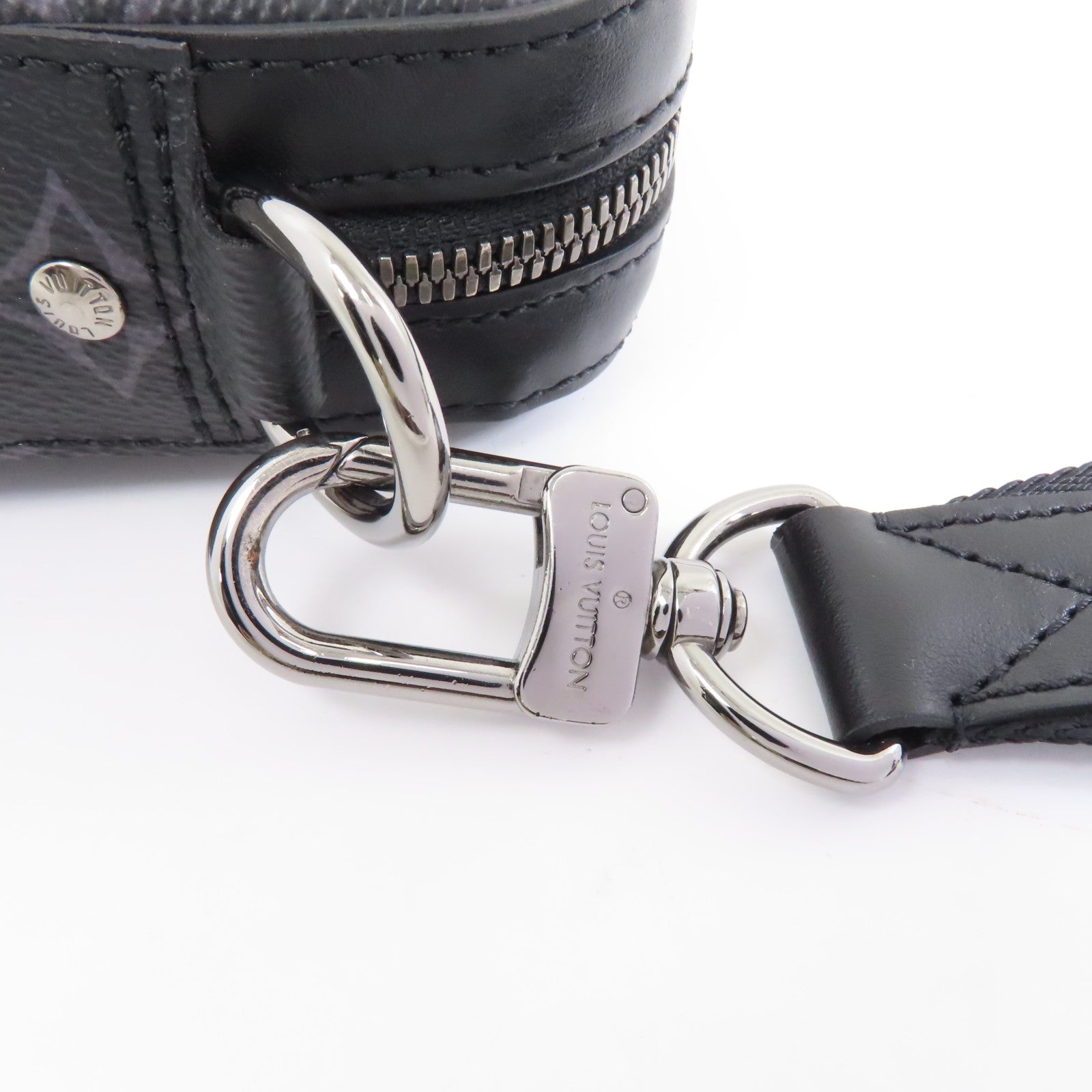 LOUIS VUITTON Monogram Eclipse Trio  Messenger銀扣肩背袋黑色