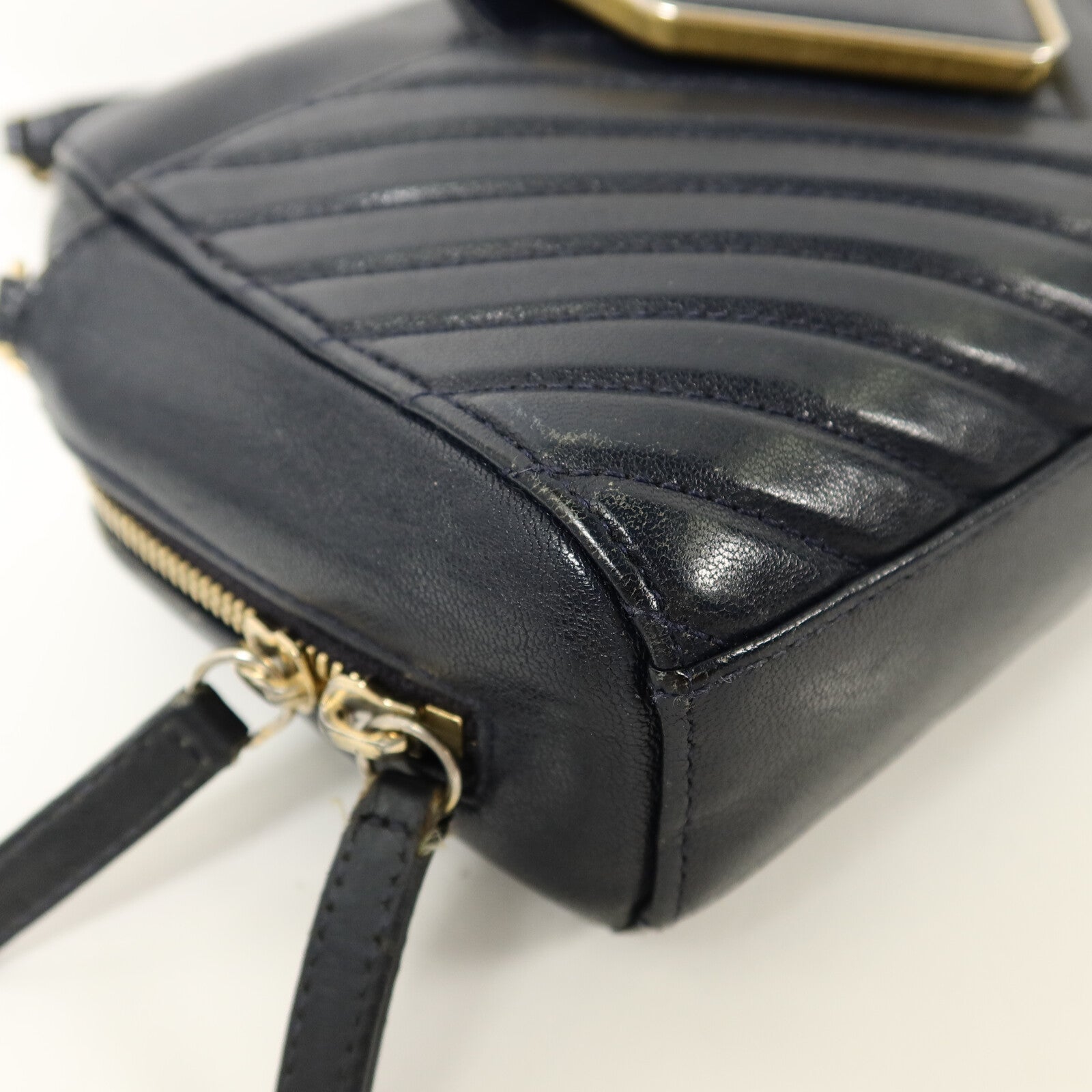 CHANEL 羊皮皮革Camera Bag鏈帶肩背袋