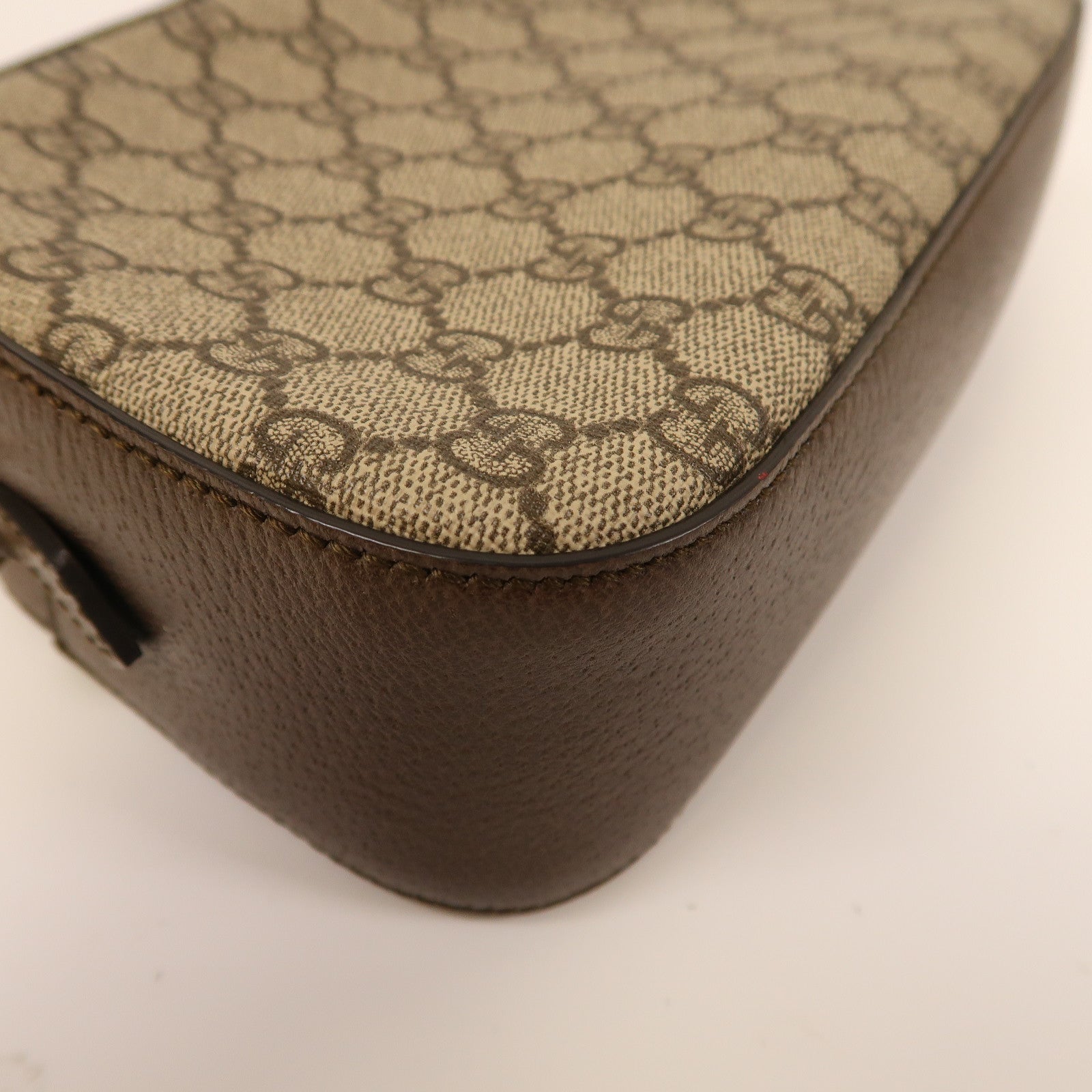 GUCCI 塗層帆布Neo Vintage GG Supreme金扣肩背袋啡色