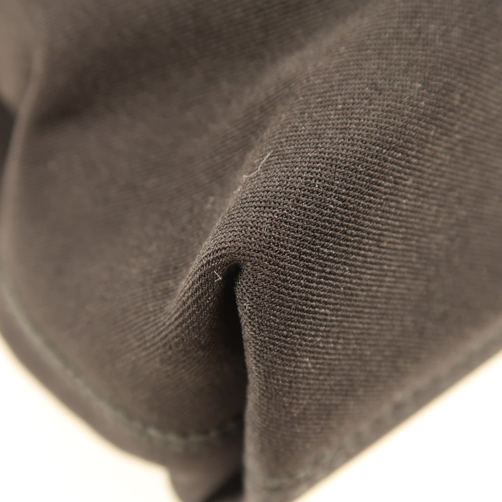 Salvatore Ferragamo 帆布/皮革Shoulder Bag銀扣肩背袋