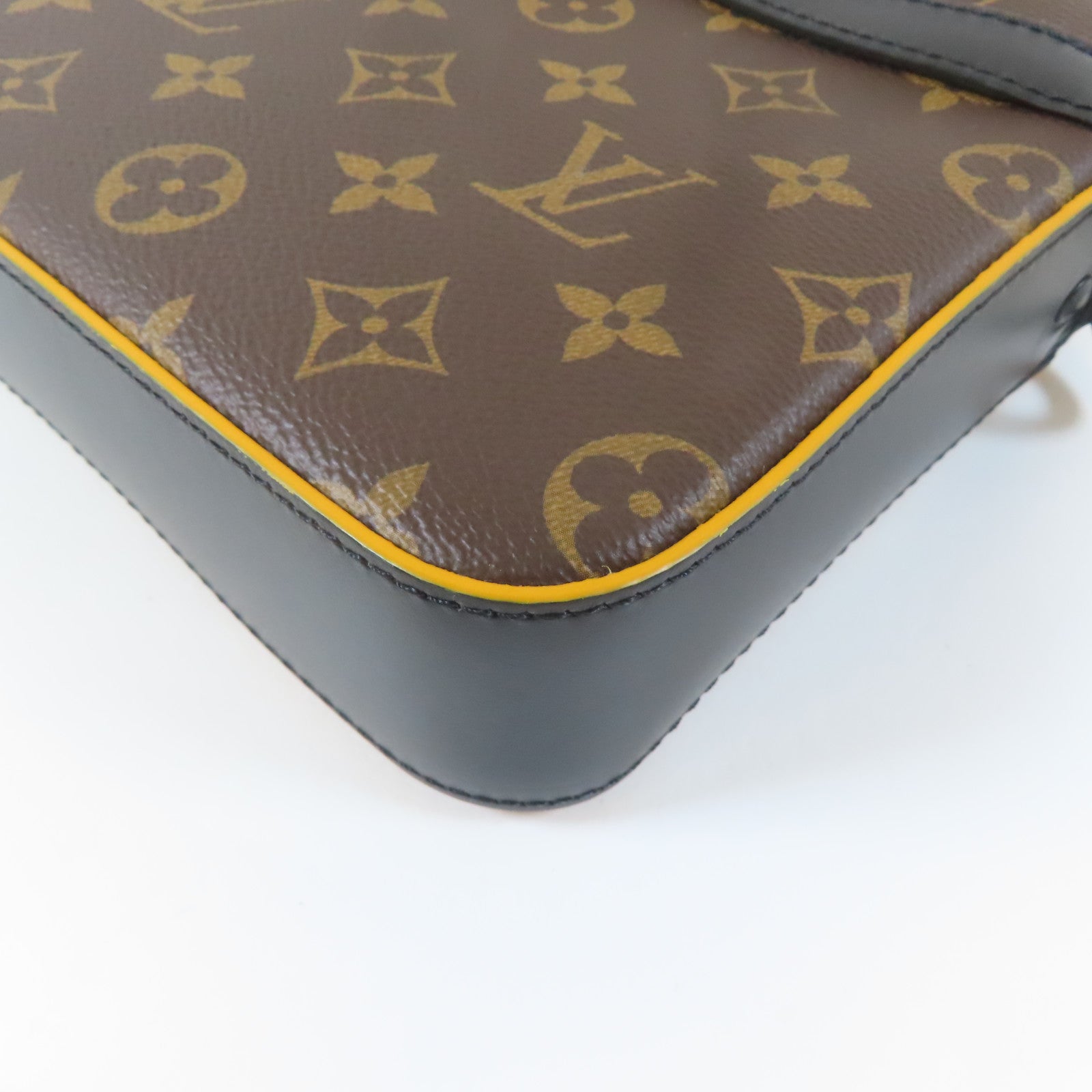 LOUIS VUITTON Monogram Trio肩背袋黑色/啡色