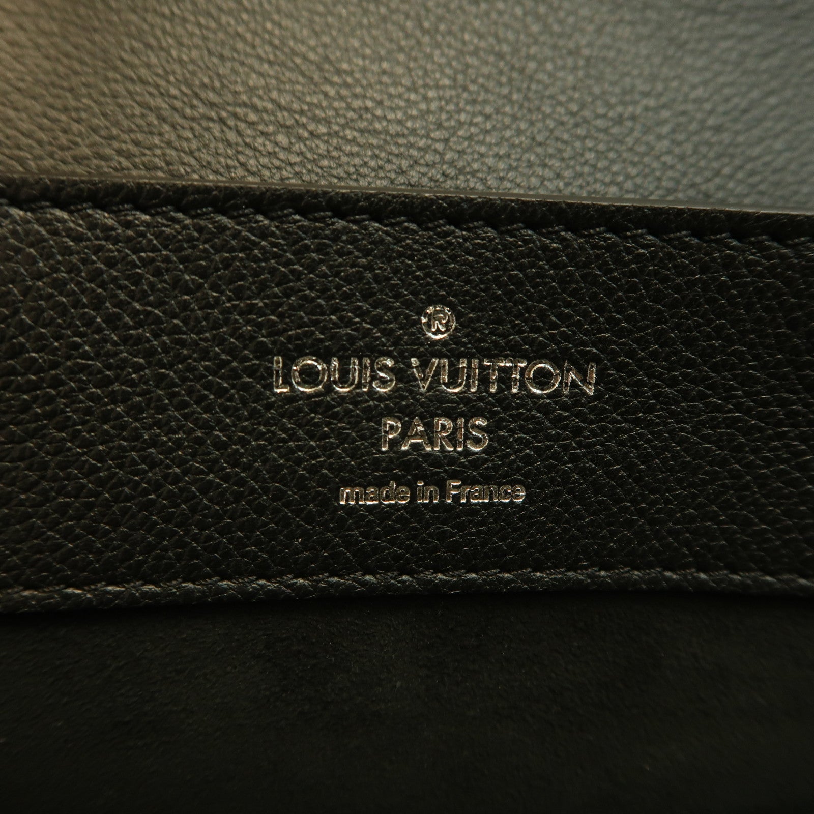 LOUIS VUITTON 【激減優惠】牛皮皮革Lockme Backpack銀扣背包黑色
