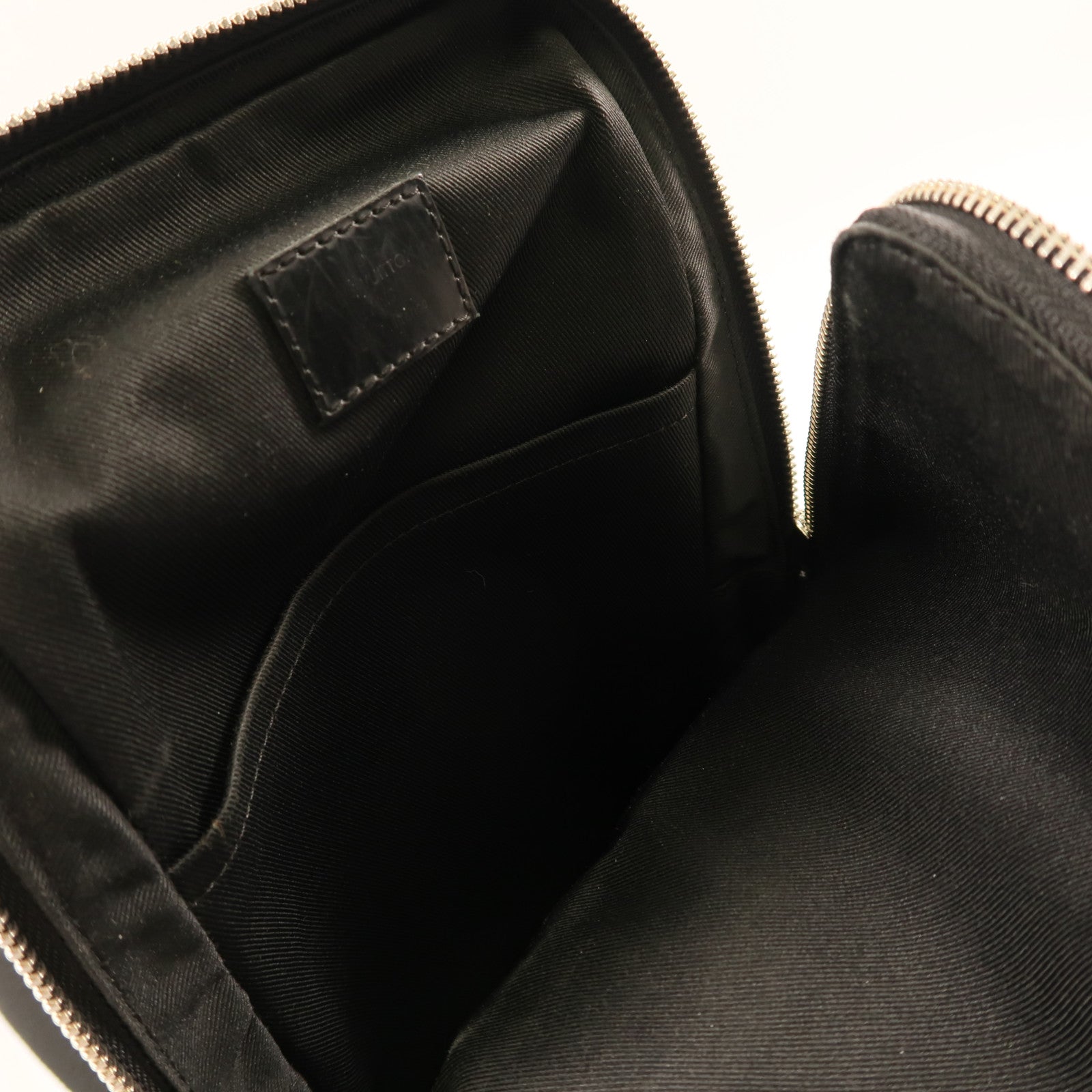 LOUIS VUITTON Damier Graphite Avenue Sling銀扣肩背袋黑色