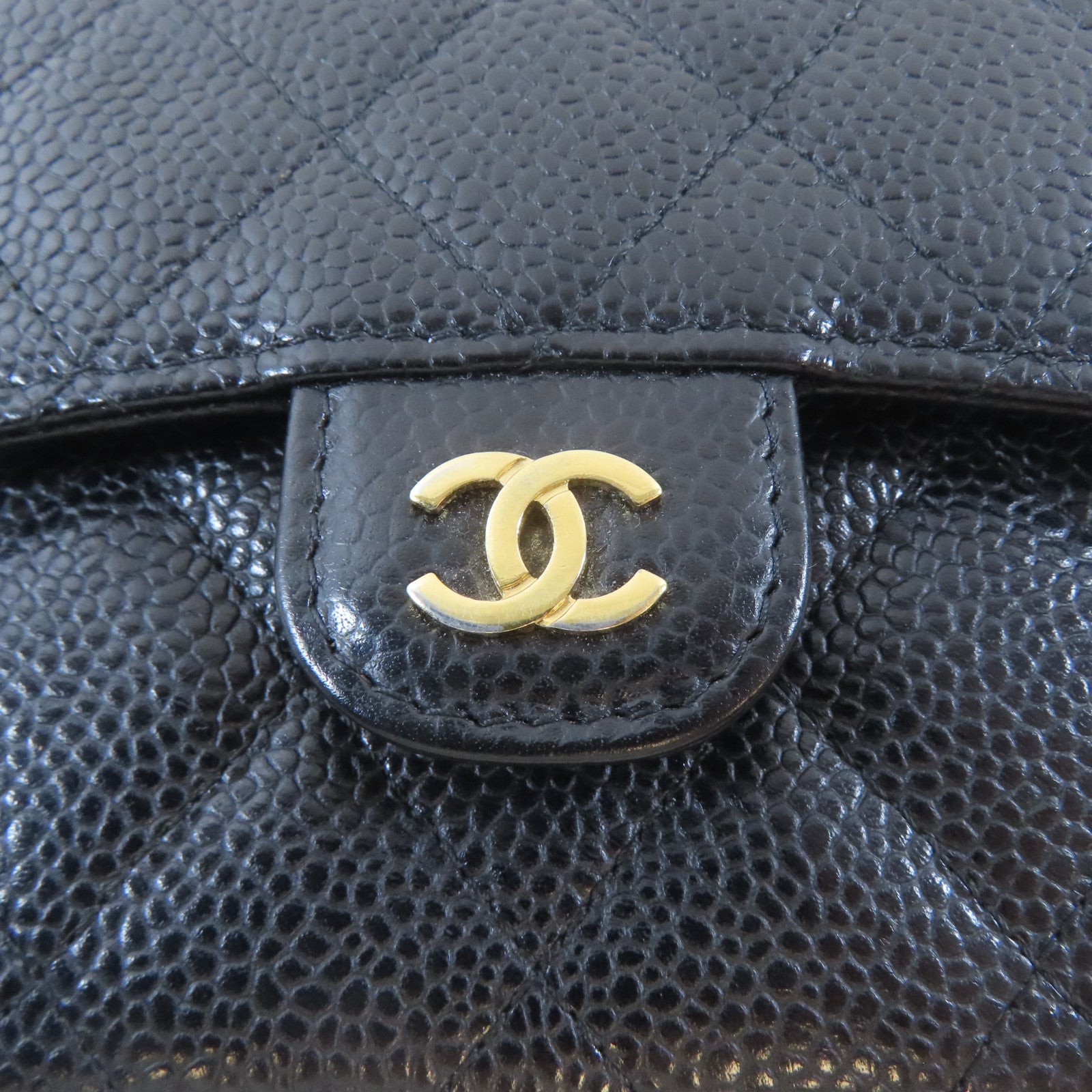 CHANEL 菱格Caviar皮革Trifold Wallet金扣錢包黑色