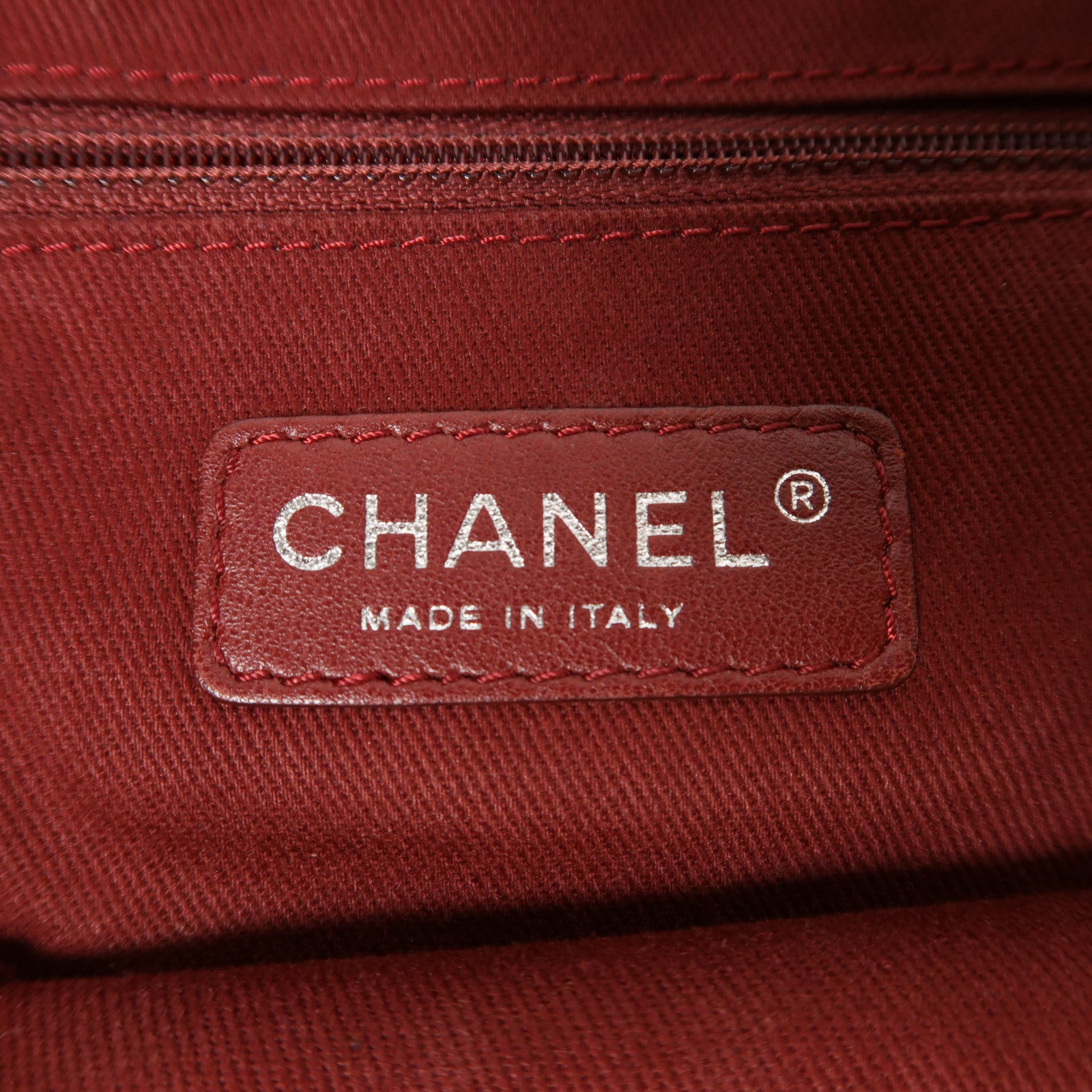 CHANEL 牛皮皮革Shoulder Bag銀扣肩背袋