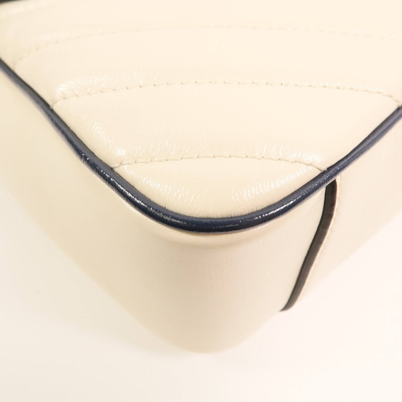 GUCCI 牛皮皮革GG Marmont Shoulder Bag鏈帶肩背袋