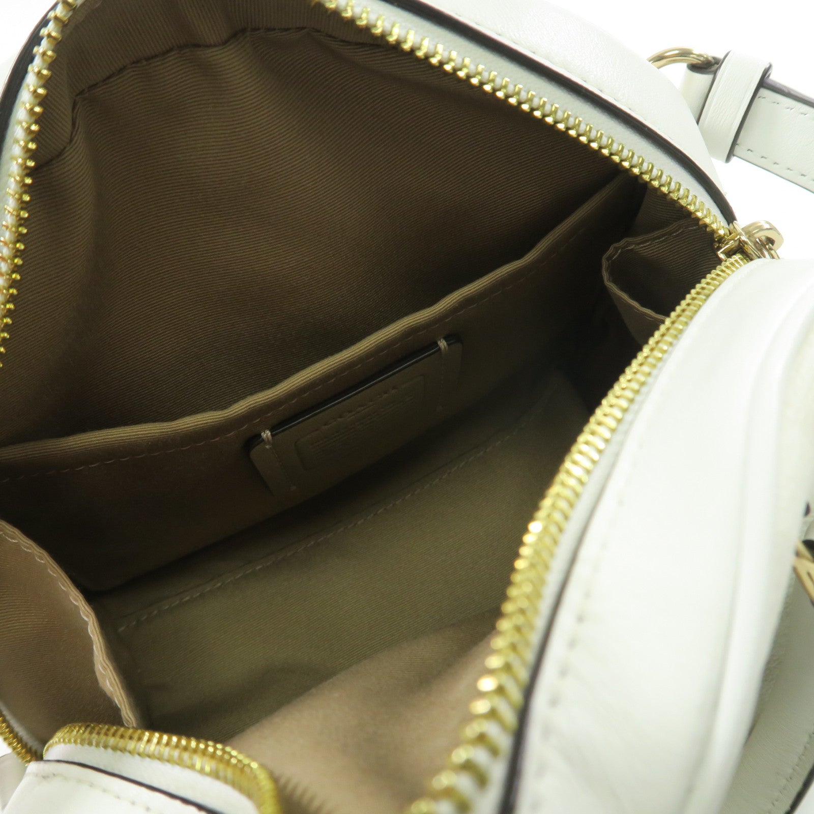 COACH 塗層帆布Sydney Satchel金扣手挽肩背兩用袋白色