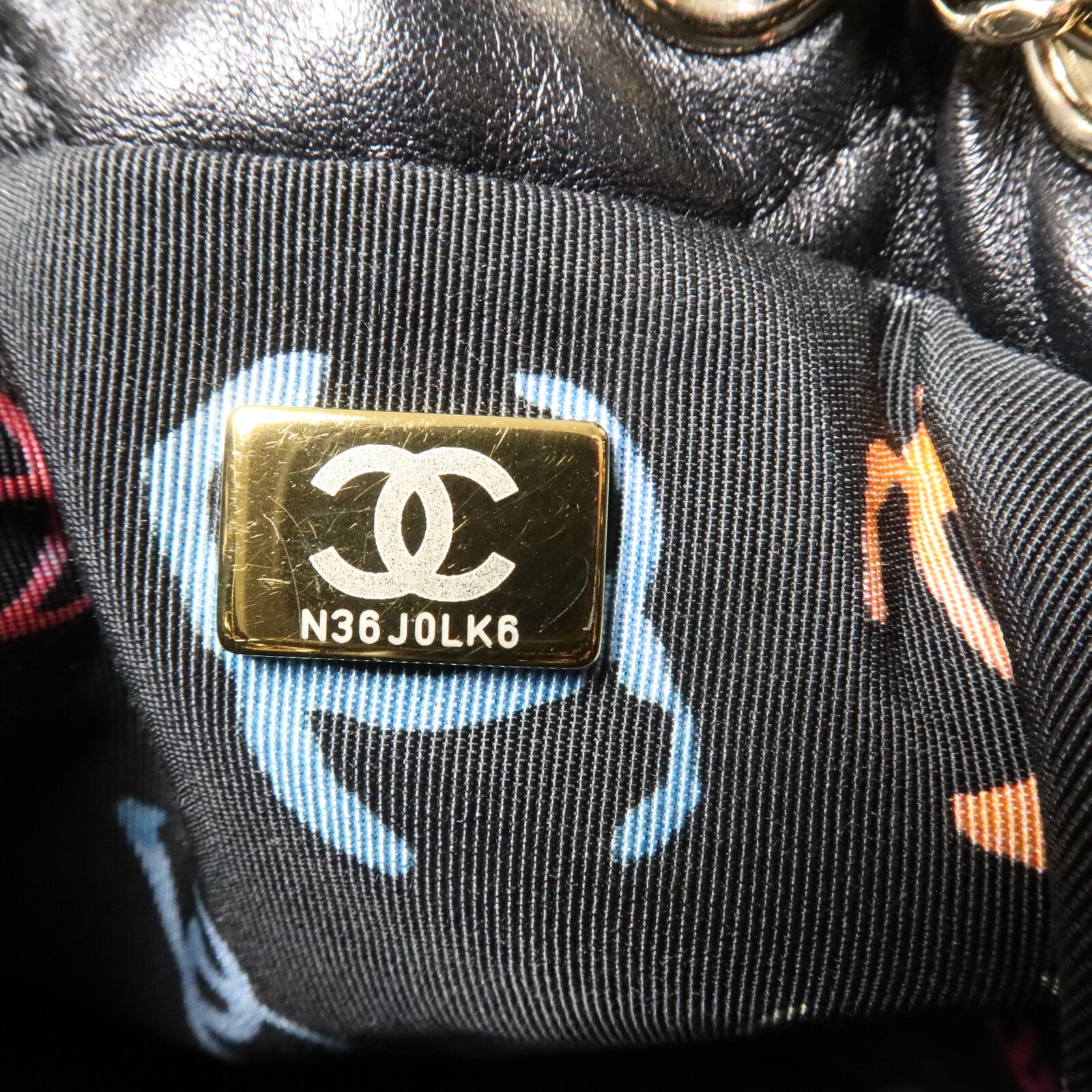 CHANEL 羊皮皮革Bucket Backpack鏈帶背包