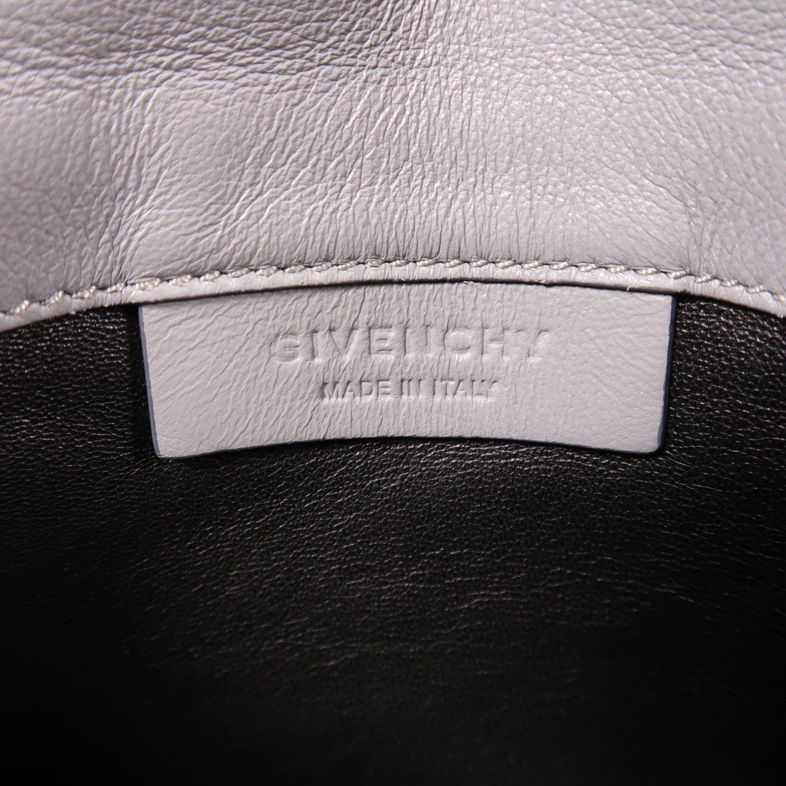 GIVENCHY 羊皮皮革Shoulder Bag金扣鏈帶肩背袋