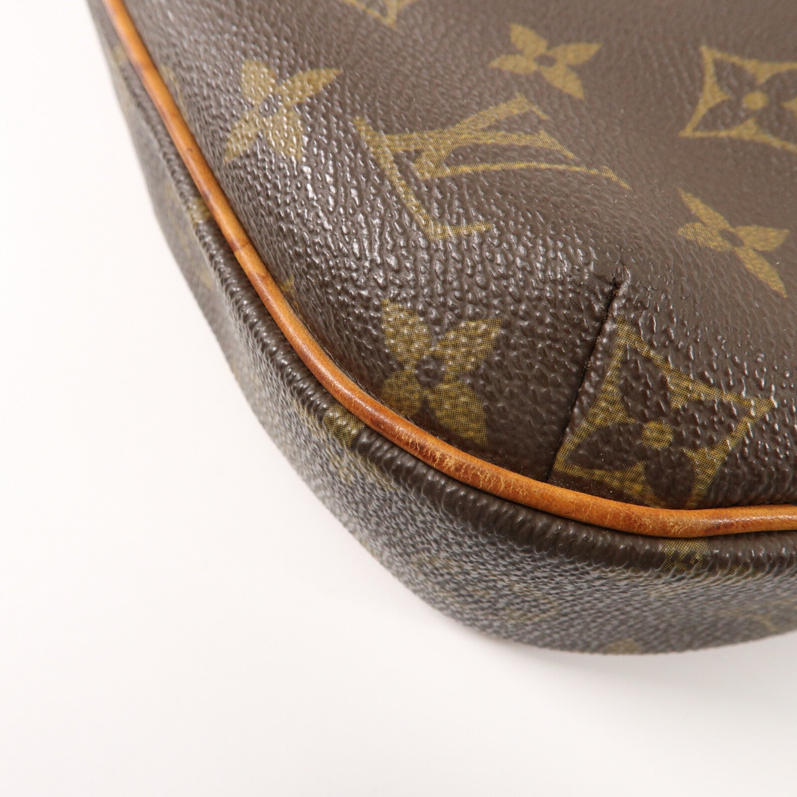 LOUIS VUITTON Monogram Odeon PM肩背袋
