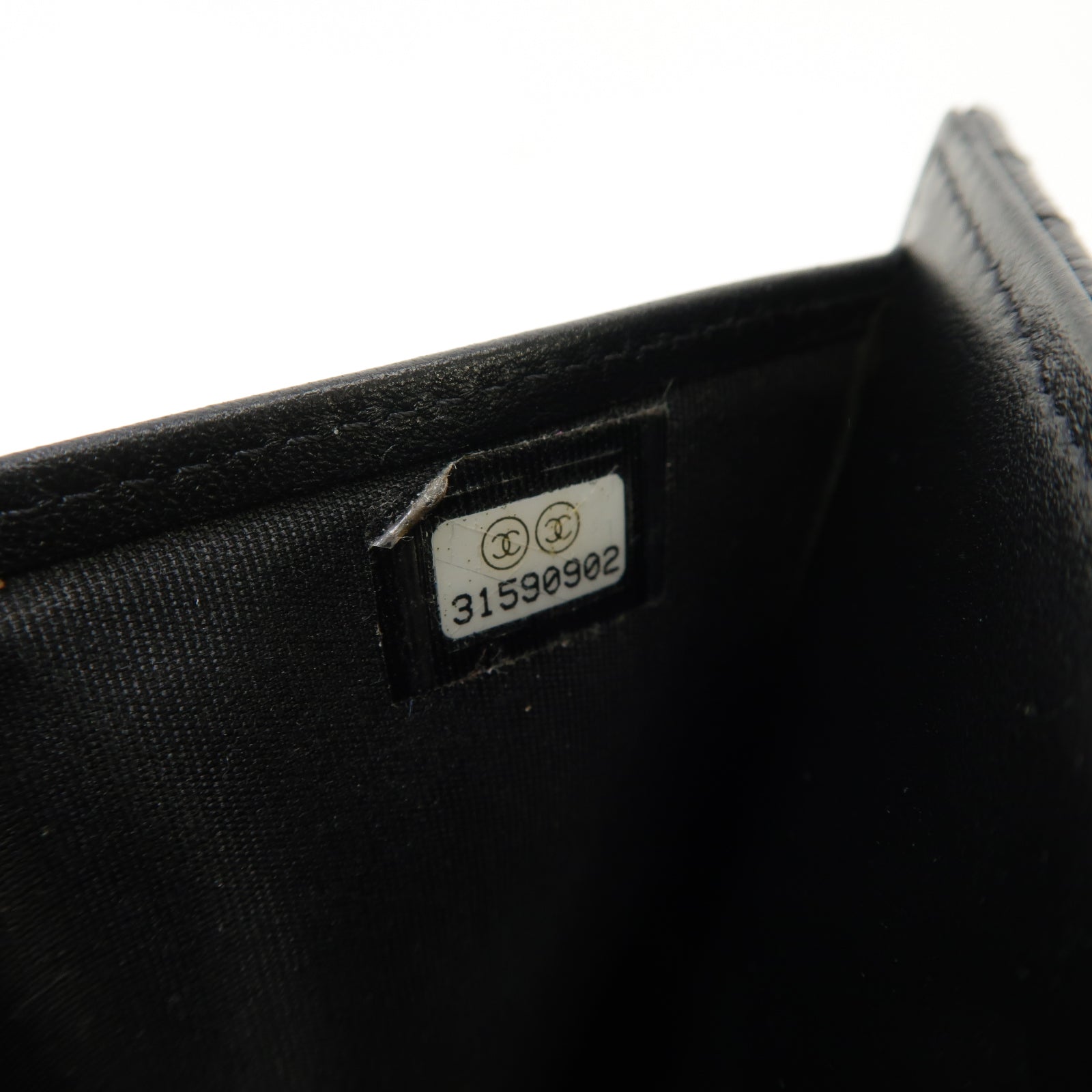 CHANEL 斜紋Caviar皮革Boy Wallet金扣折叠钱包黑色