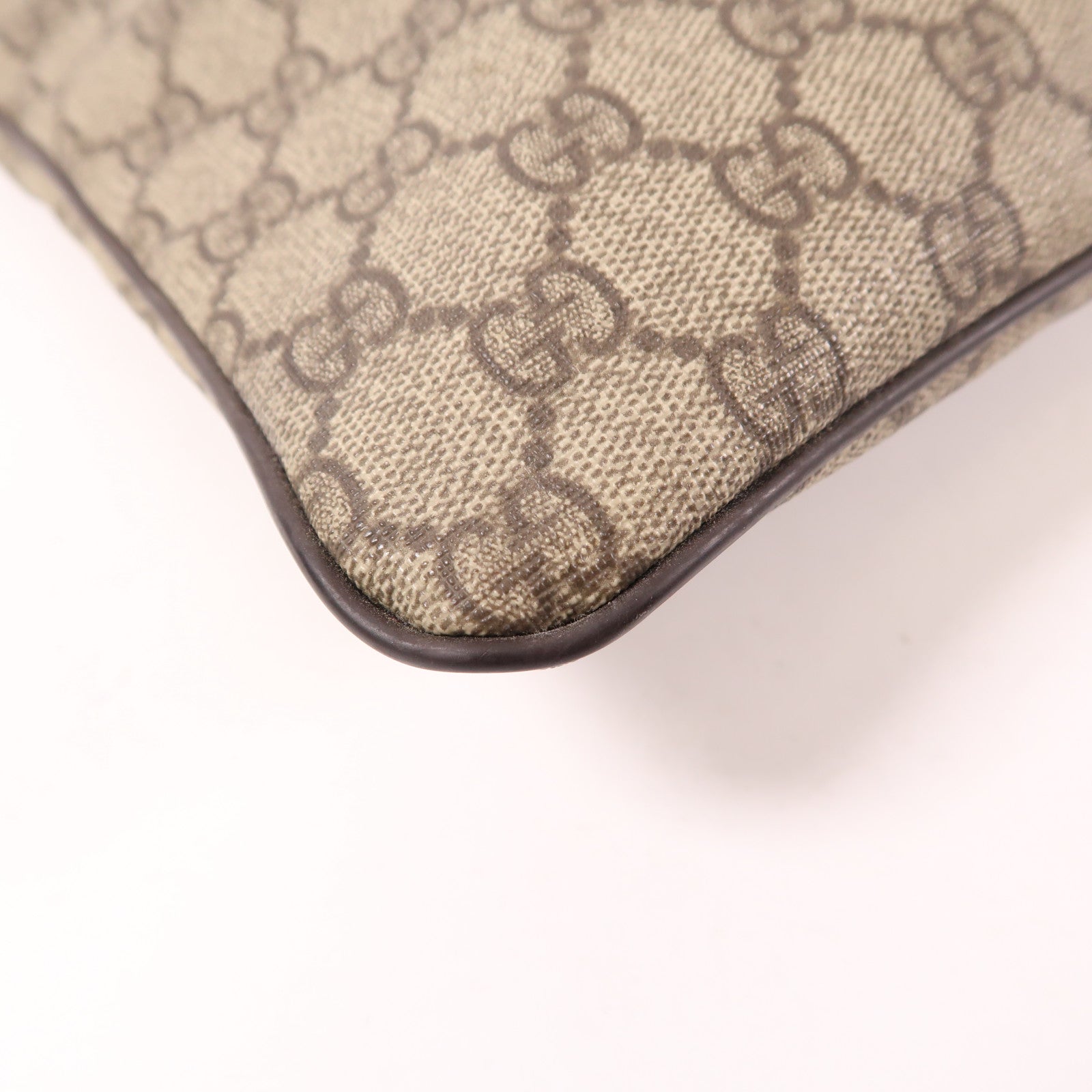 GUCCI 塗層帆布Shoulder Bag金扣肩背袋