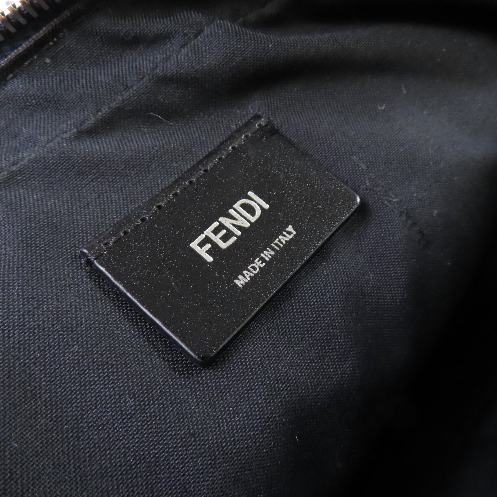 FENDI 塗層帆布Camera Shoulder Bag銀扣肩背袋碳灰色/藍色