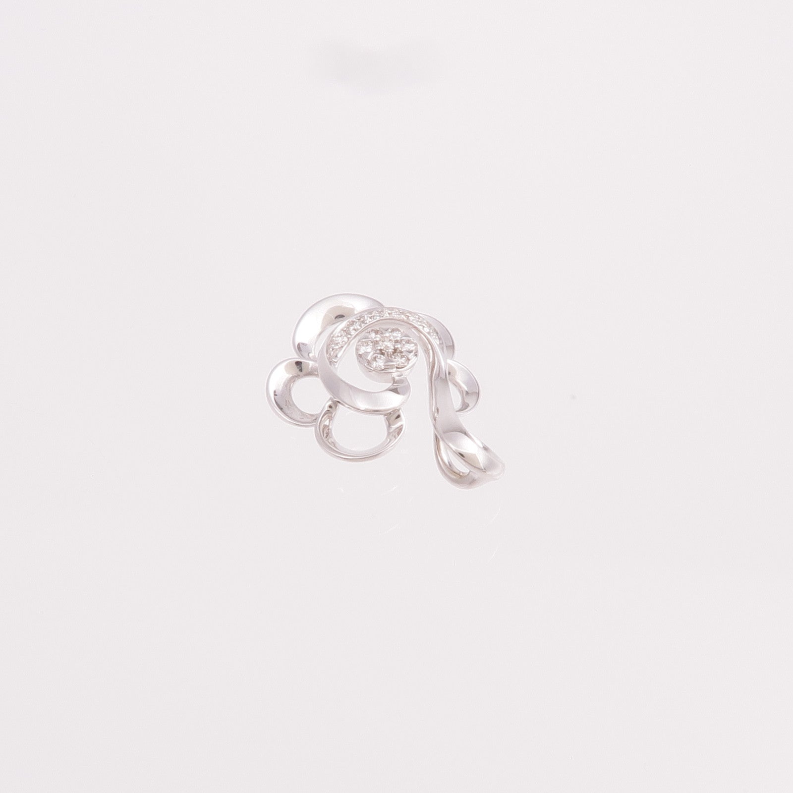 JEWELRY 【激減優惠】18K白金Diamond Pendant鑽石吊墜