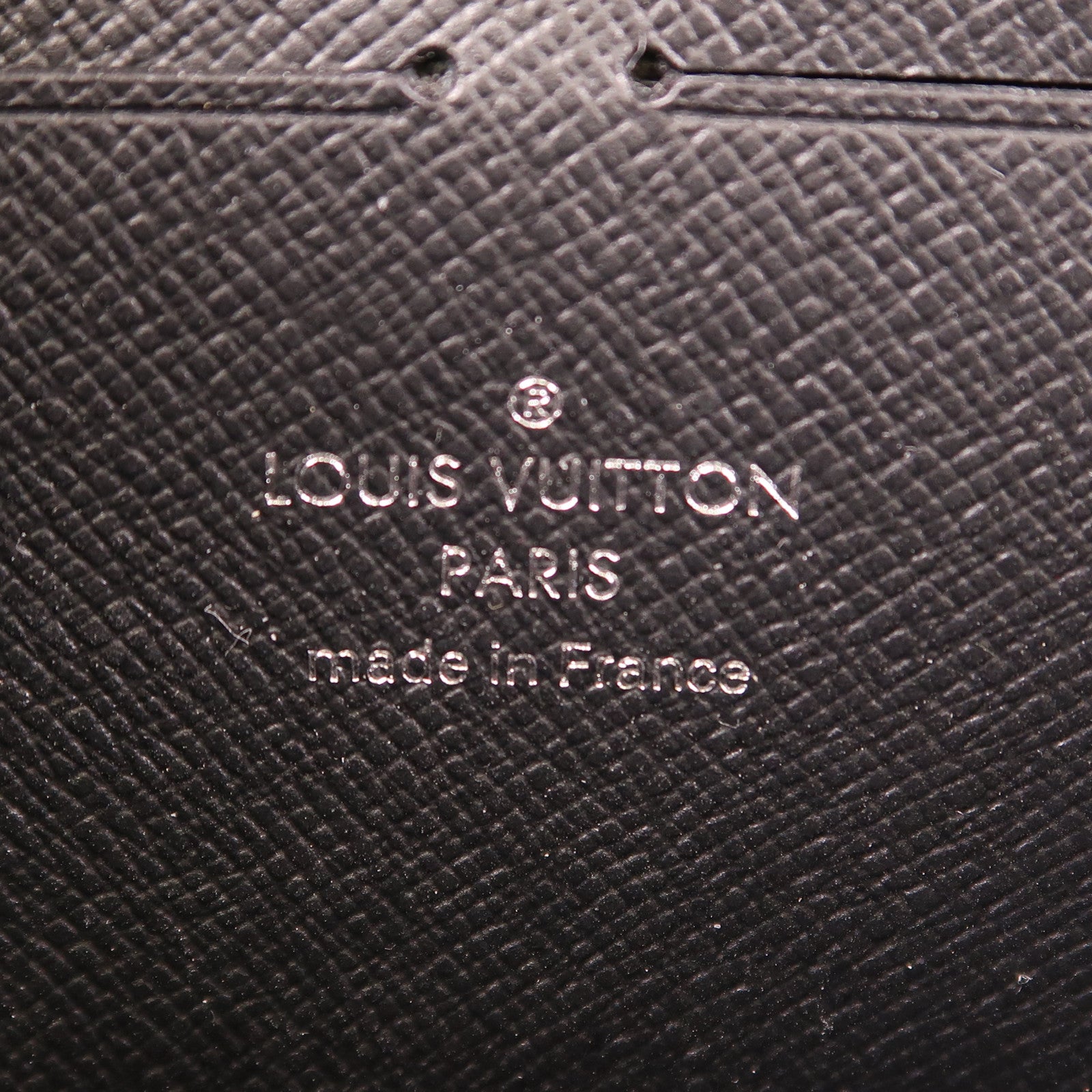LOUIS VUITTON Monogram Eclipse Soft Trunk Wallet肩背袋