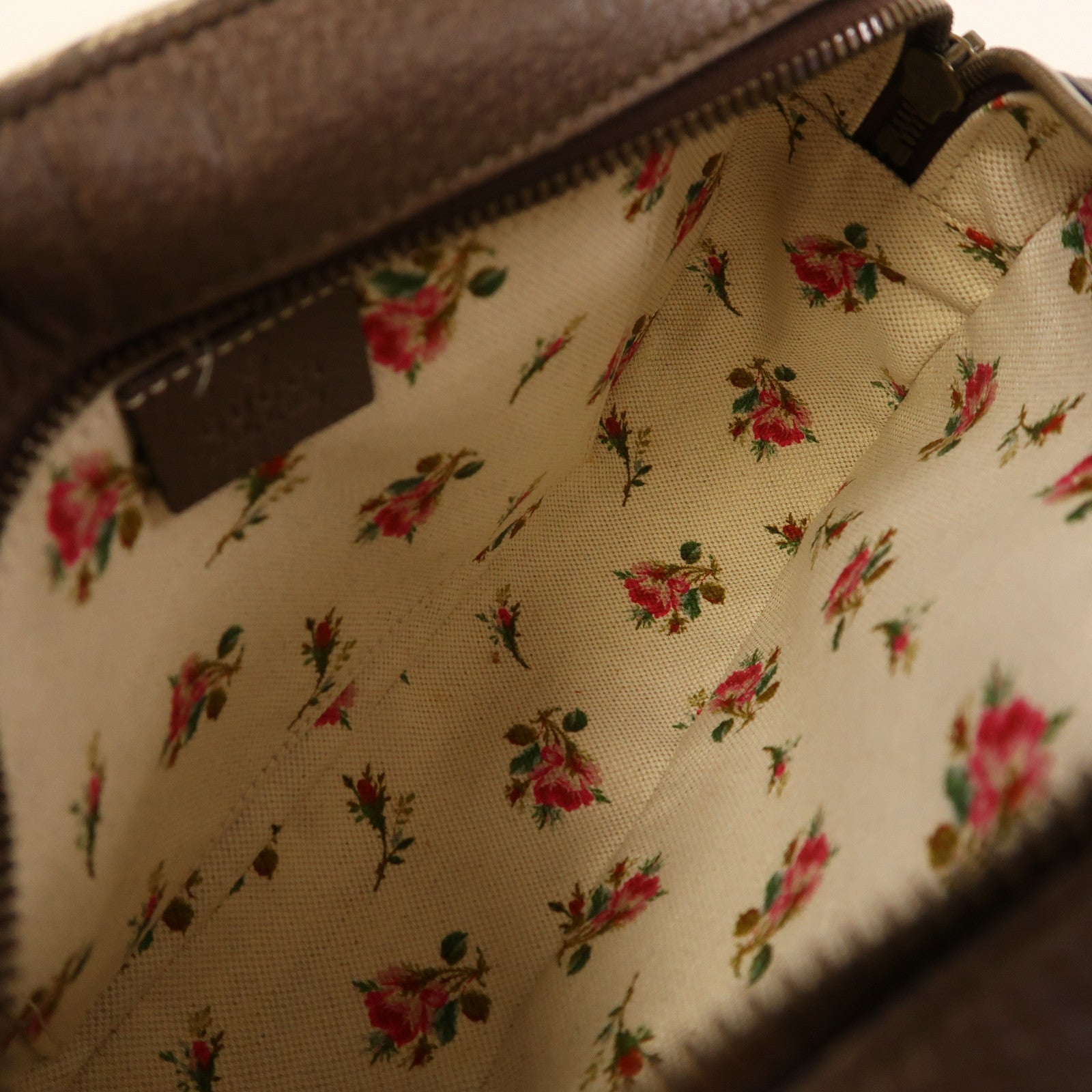 GUCCI 塗層帆布Neo Vintage GG Supreme金扣肩背袋啡色