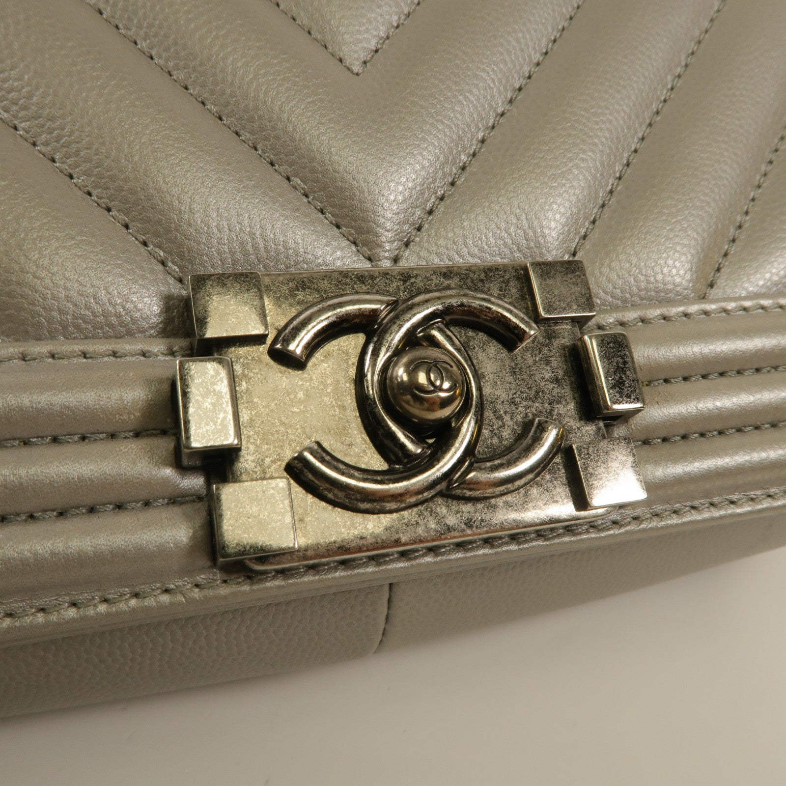 CHANEL CC Boy 25 Chain Shoulder Handbag A67086 Calfskin Leather Gray