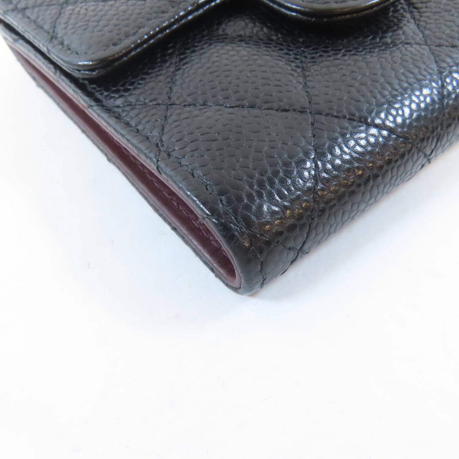 CHANEL 菱格Caviar皮革Trifold Wallet金扣錢包黑色