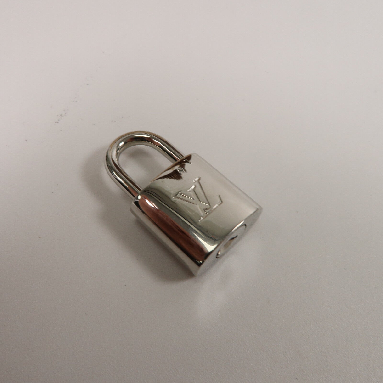 LOUIS VUITTON Mahina Calf Muria手挽肩背兩用袋