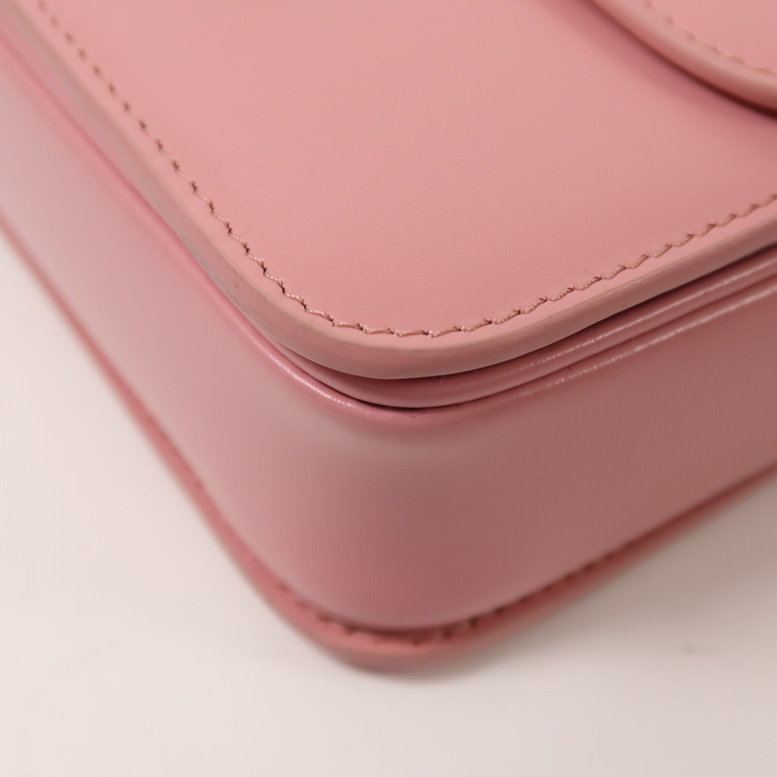 CELINE 【激減優惠】牛皮皮革Teen Triomphe金扣肩背袋