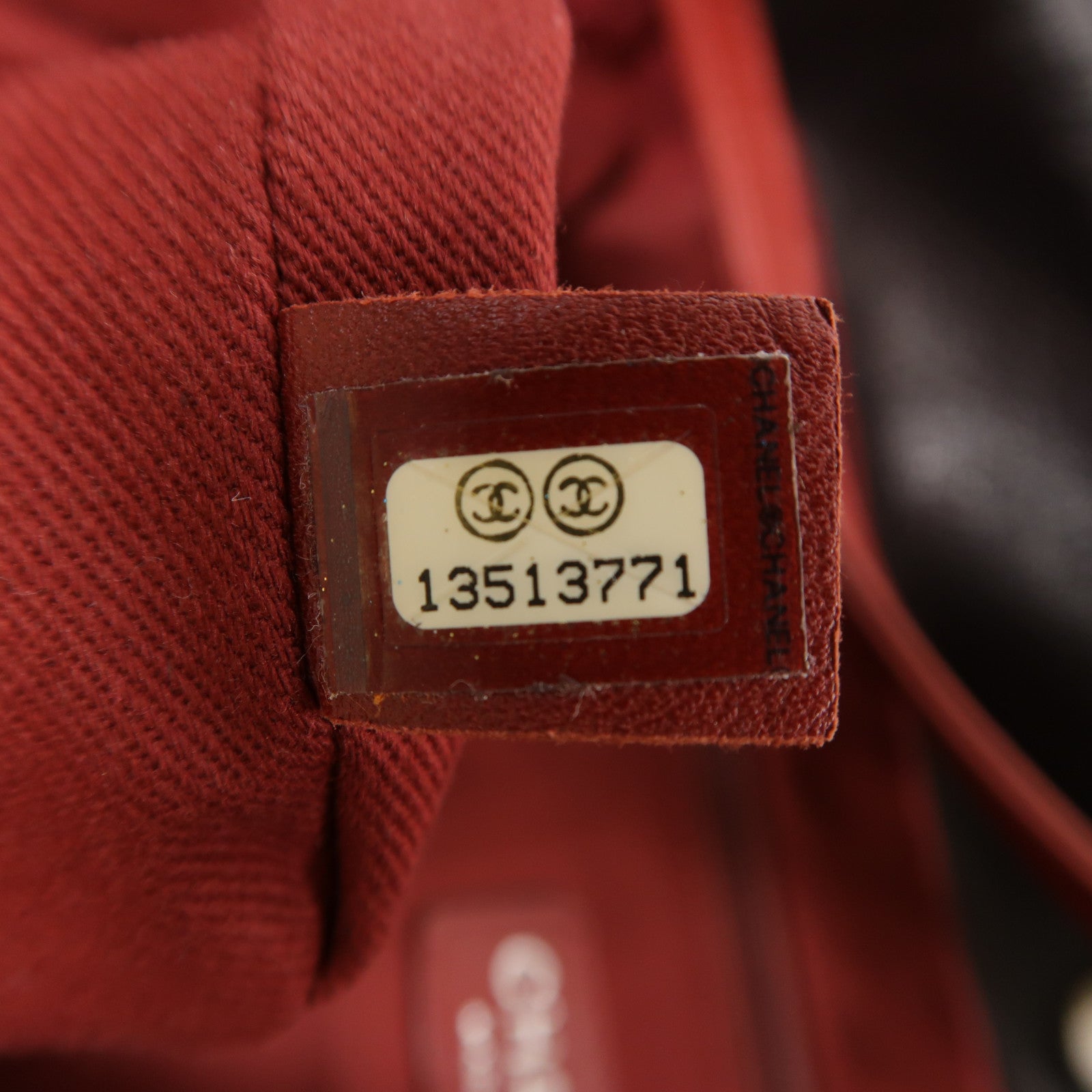 CHANEL 牛皮皮革Shoulder Bag銀扣肩背袋