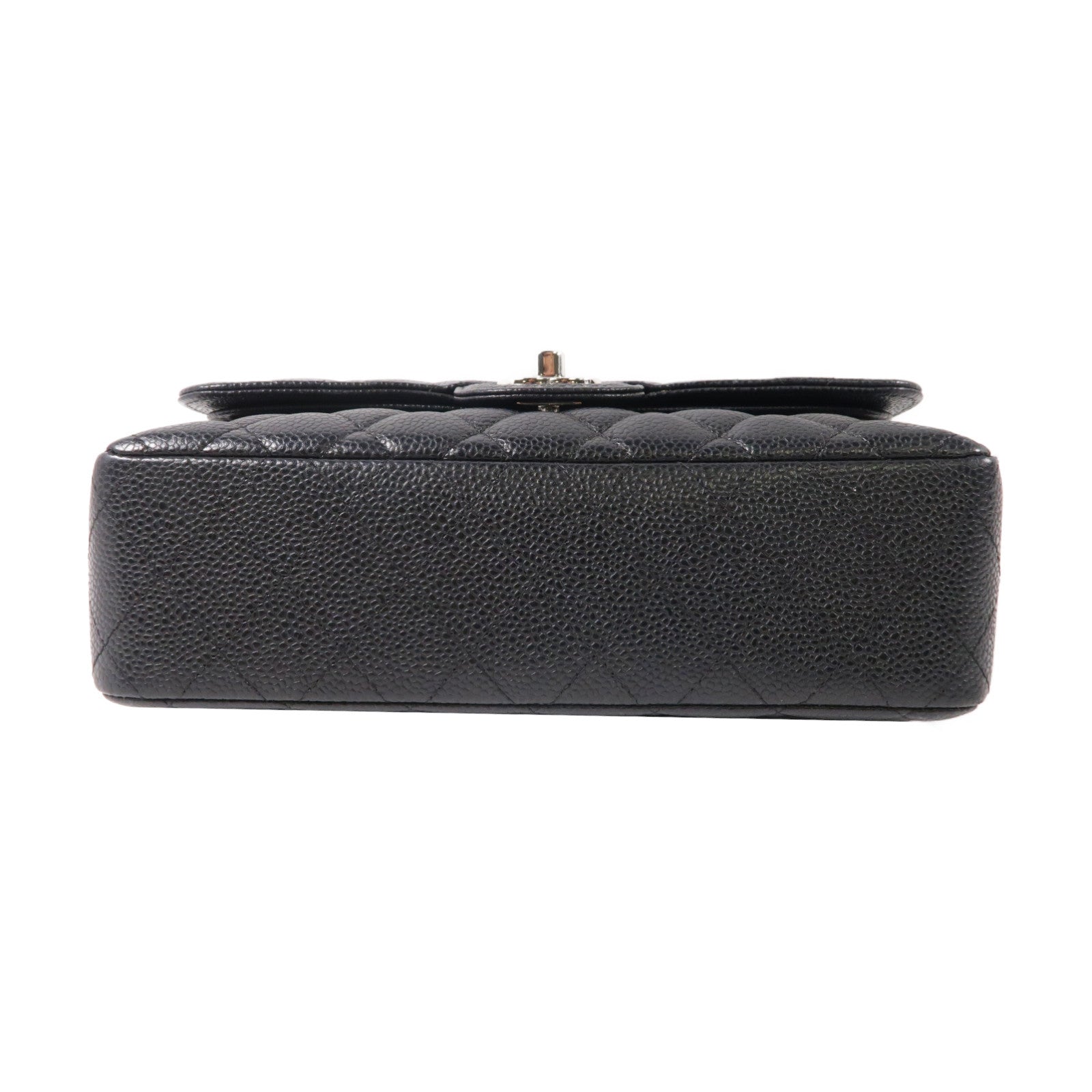 CHANEL 菱格Caviar皮革Classic Flap 23cm銀扣鏈帶肩背袋黑色