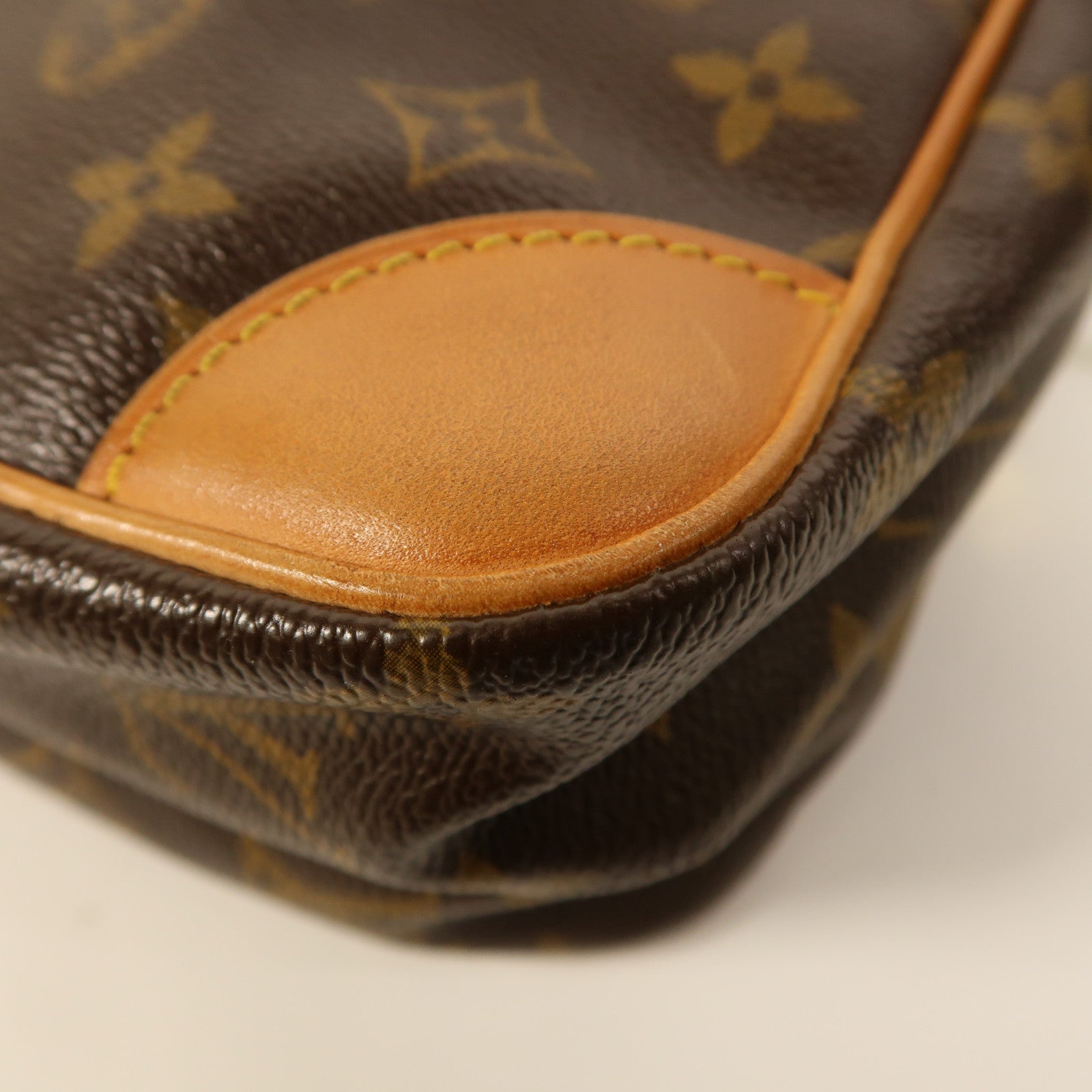LOUIS VUITTON Monogram Amazon金扣肩背袋