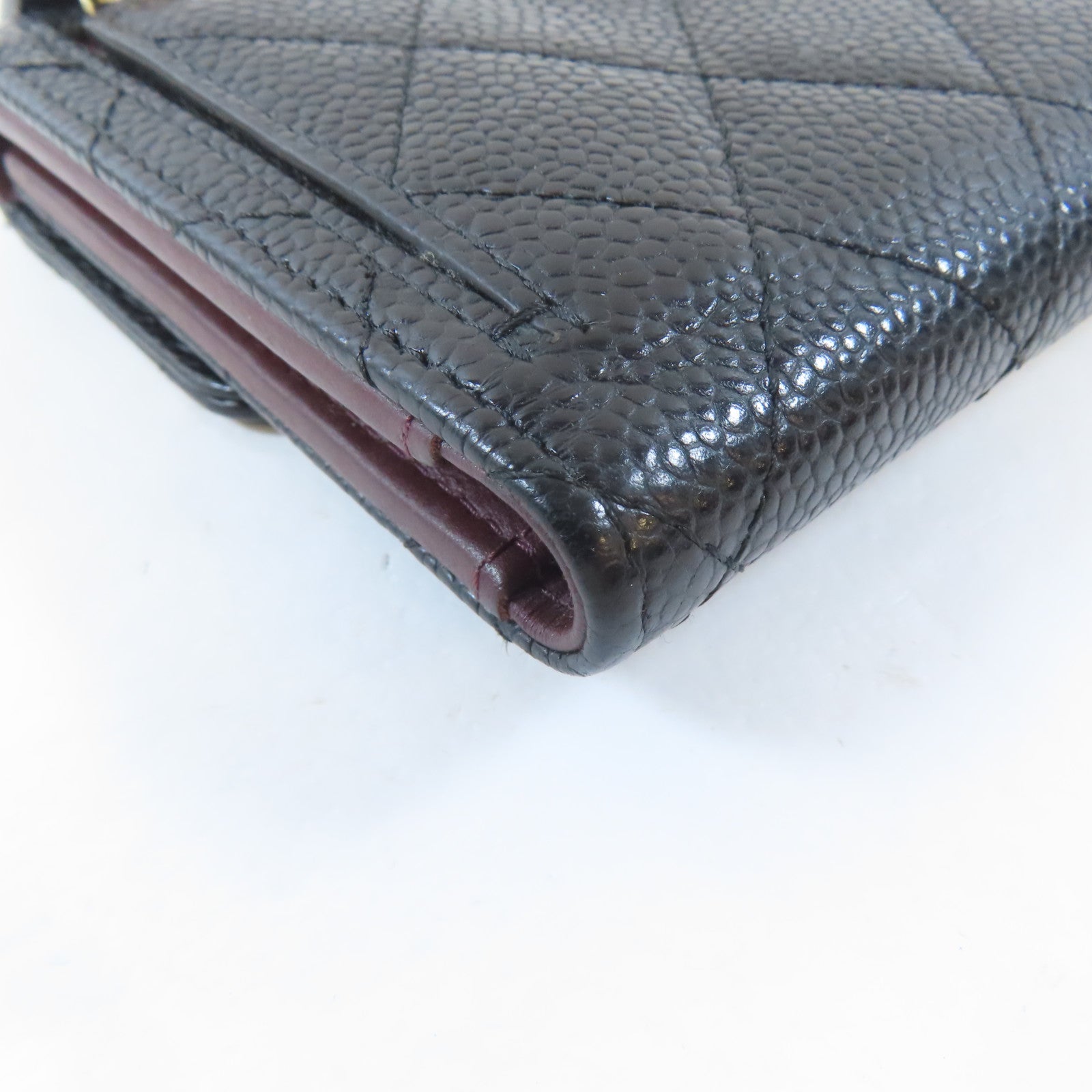 CHANEL 菱格Caviar皮革Trifold Wallet金扣錢包黑色