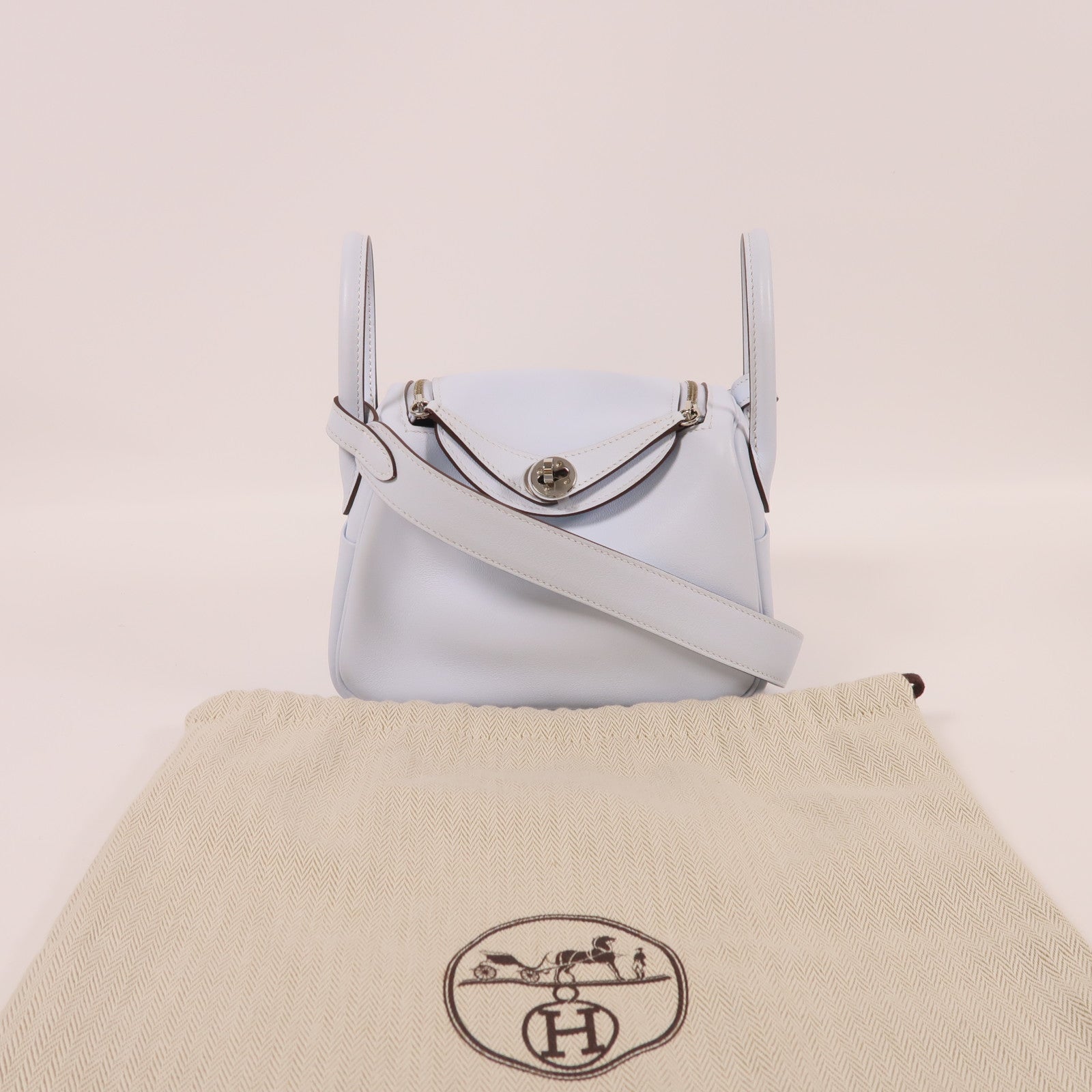 HERMES 【激減優惠】Swift皮革Mini Lindy銀扣手挽肩背兩用袋Bleu Pale