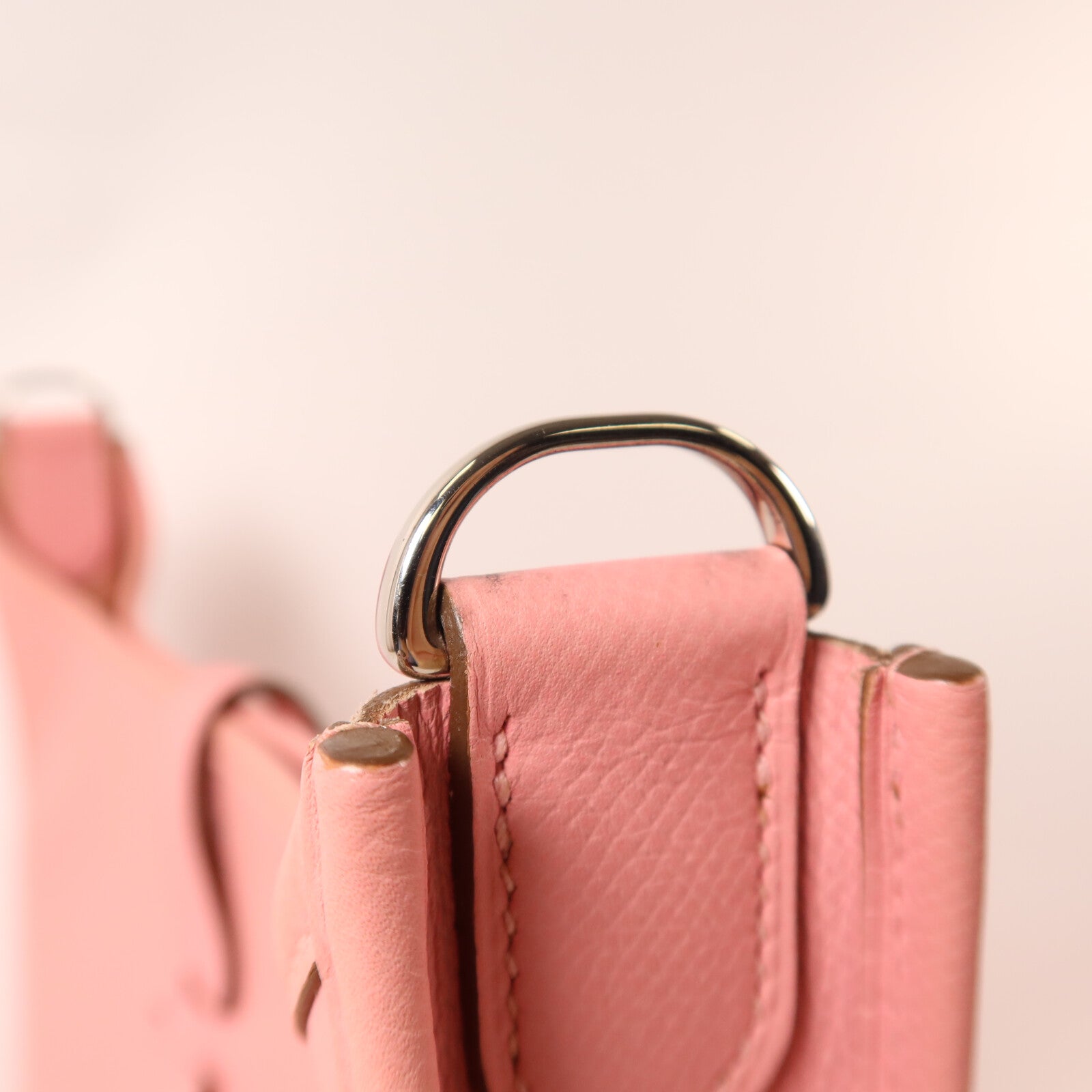 HERMES Epsom皮革Evelyne PM 肩背袋Rose Confetti