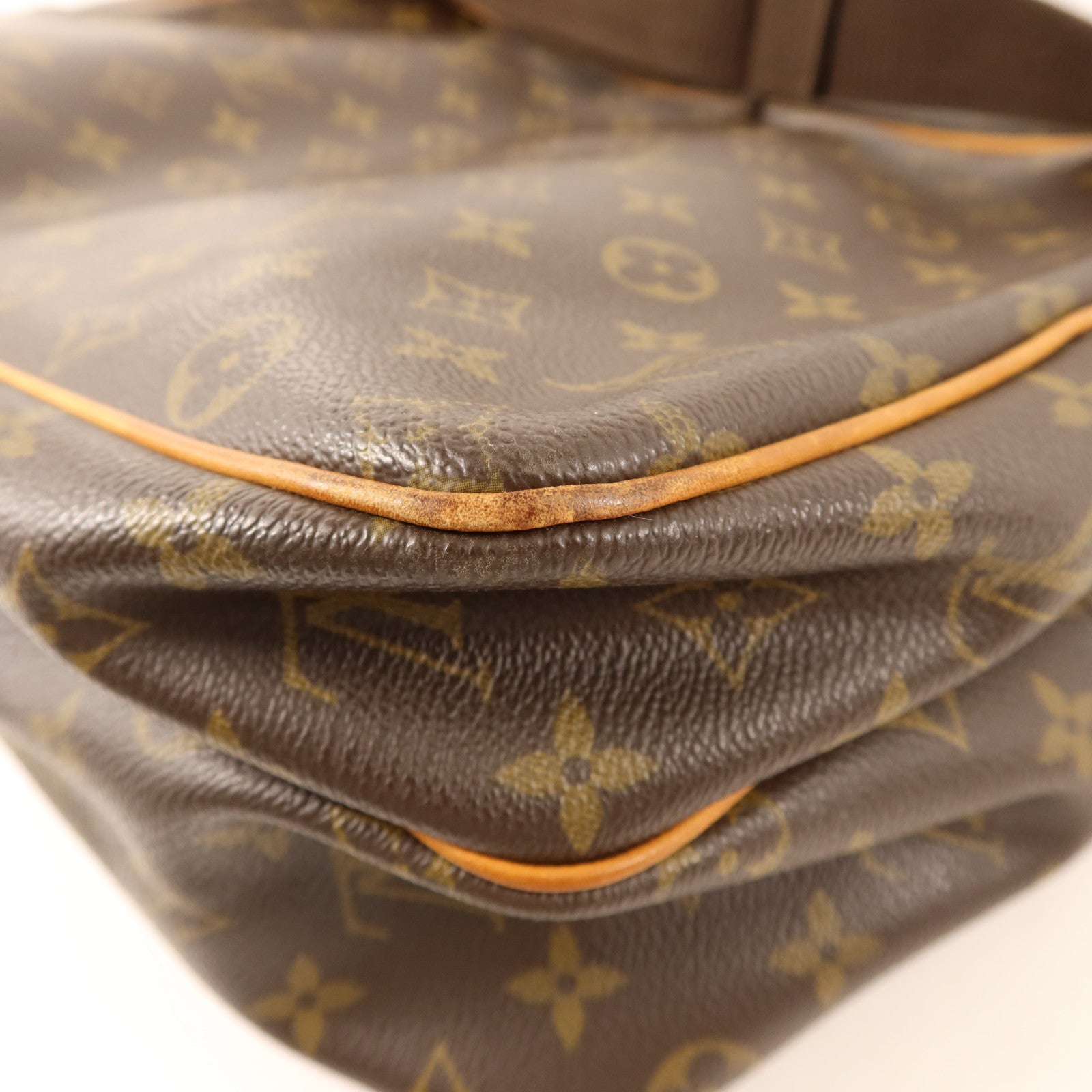 LOUIS VUITTON Monogram Reporter GM金扣肩背袋