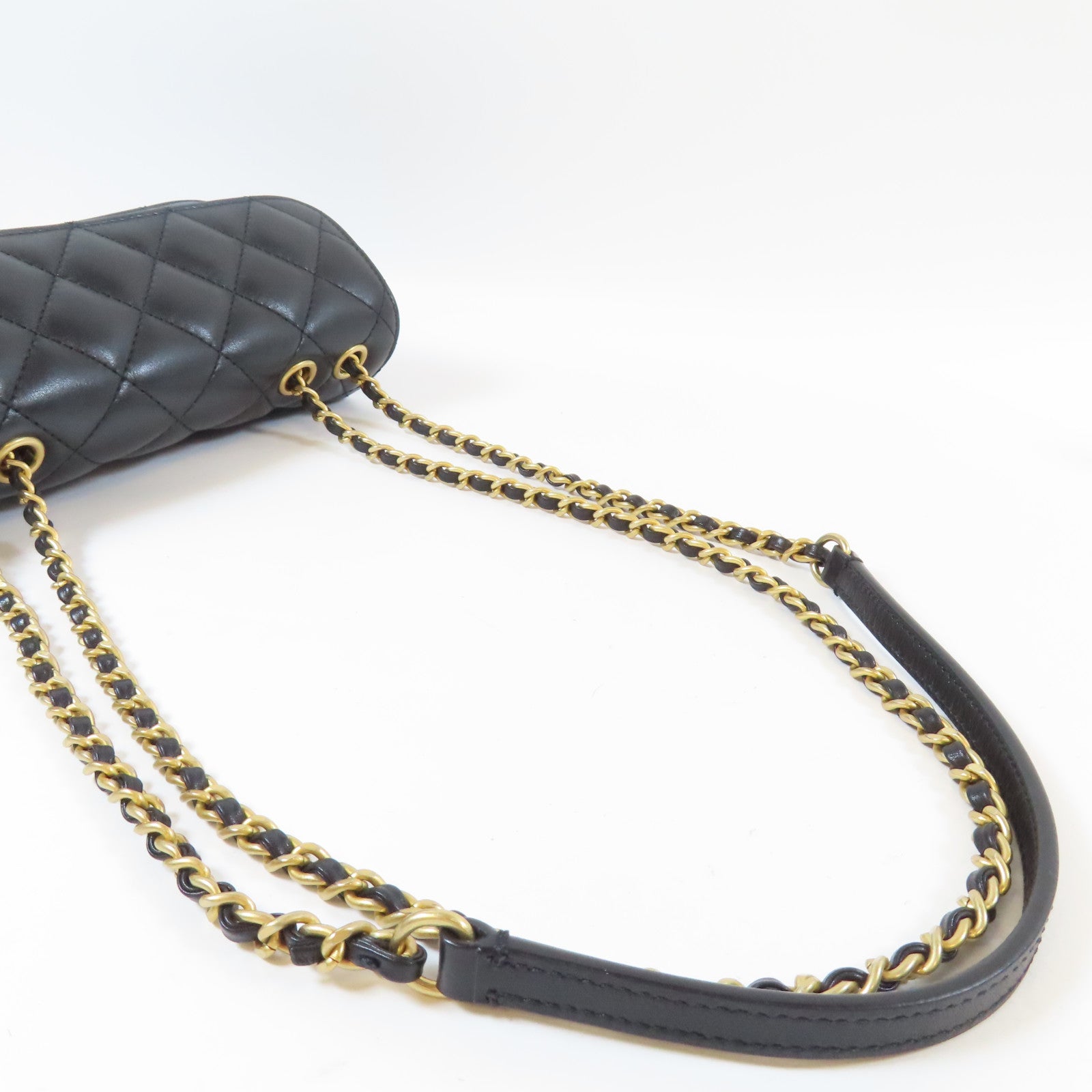 CHANEL 【激減優惠】菱格牛皮皮革Triple Flap Bag金扣鏈帶肩背袋黑色