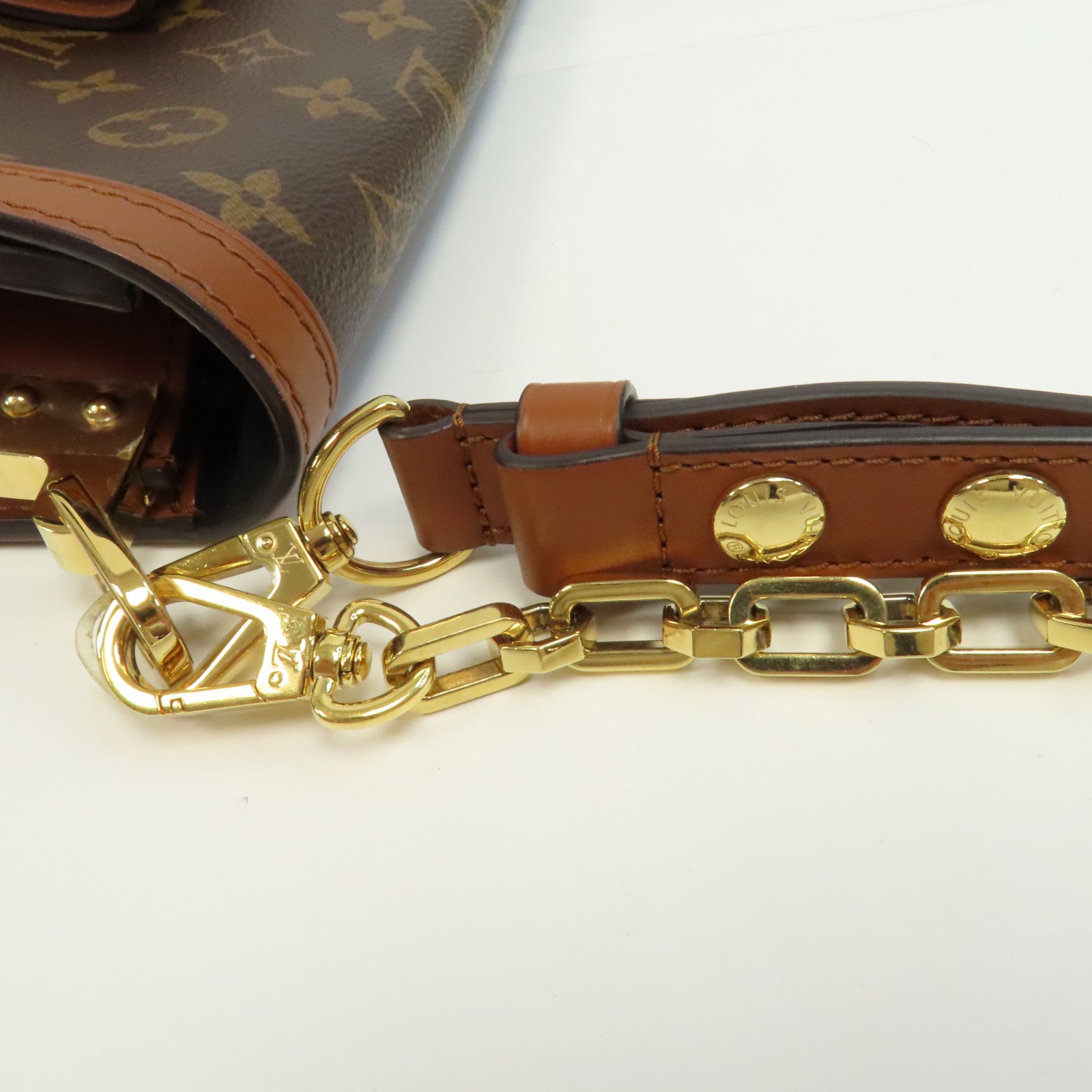 LOUIS VUITTON Monogram Reverse Dauphine MM金扣肩背袋啡色