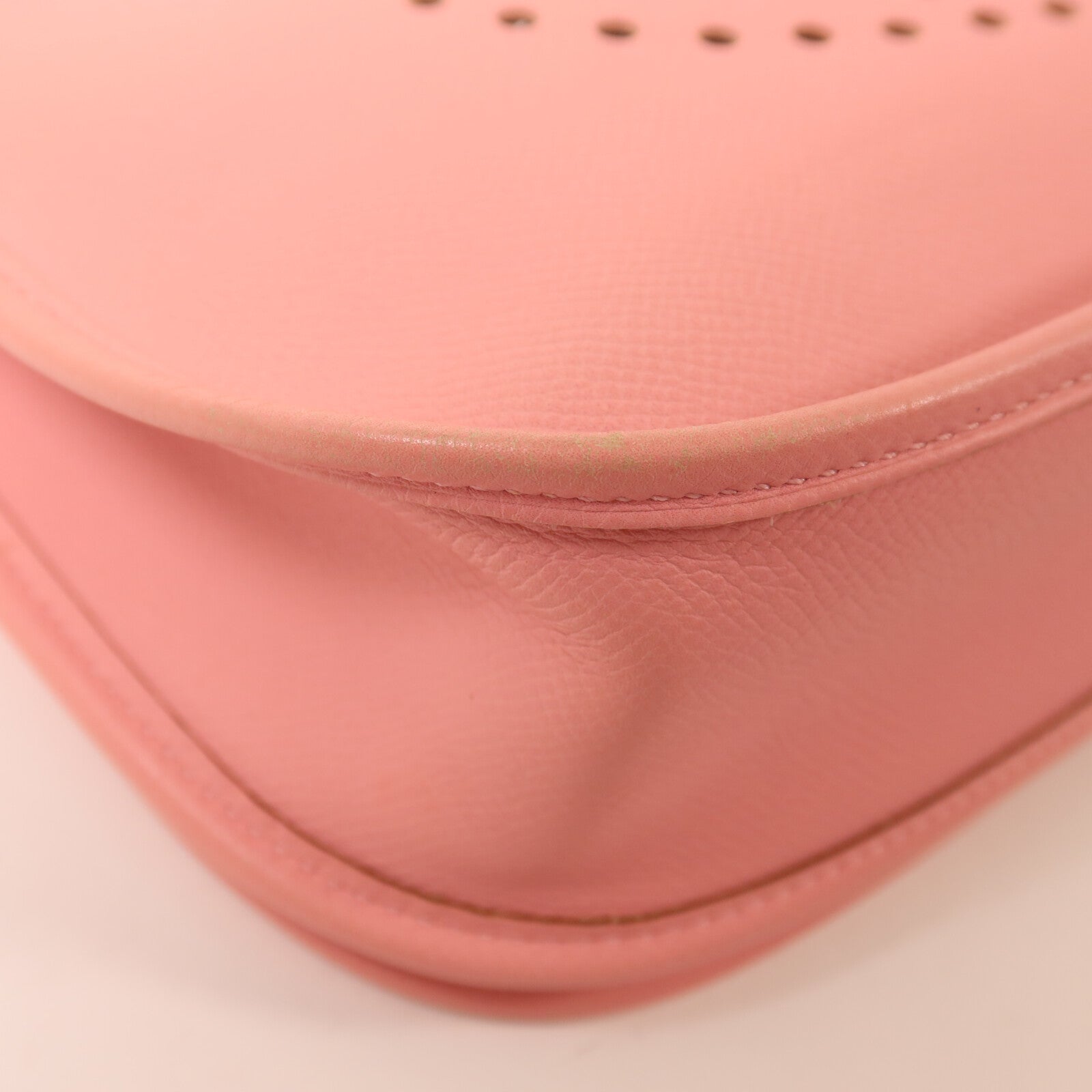 HERMES Epsom皮革Evelyne PM 肩背袋Rose Confetti