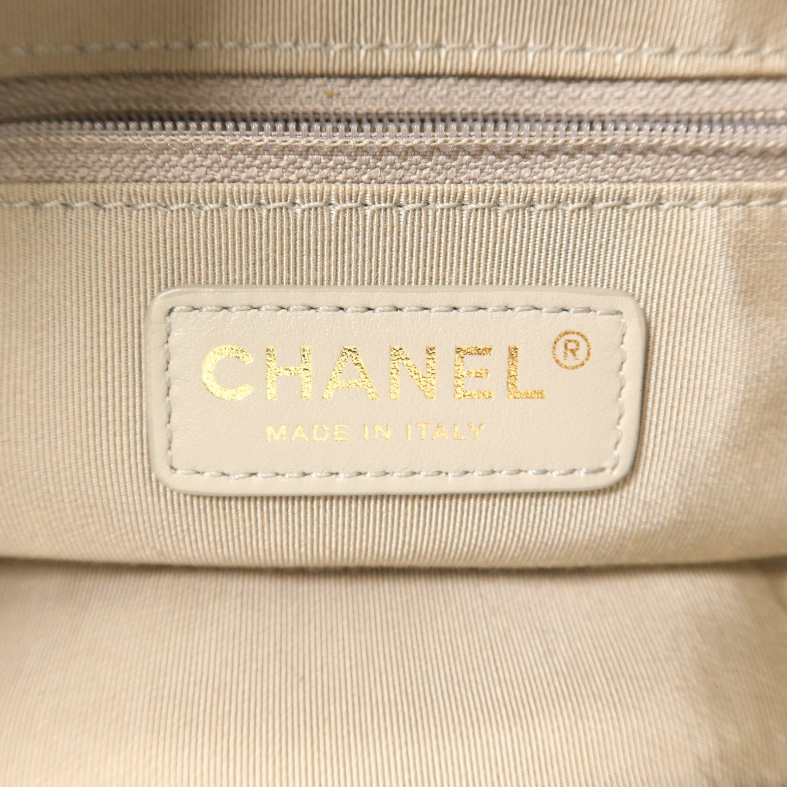 CHANEL 羊皮皮革Backpack金扣背包