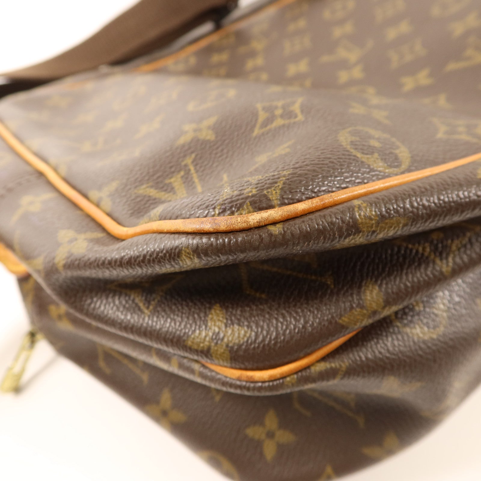 LOUIS VUITTON 【激減優惠】Monogram Reporter GM金扣肩背袋