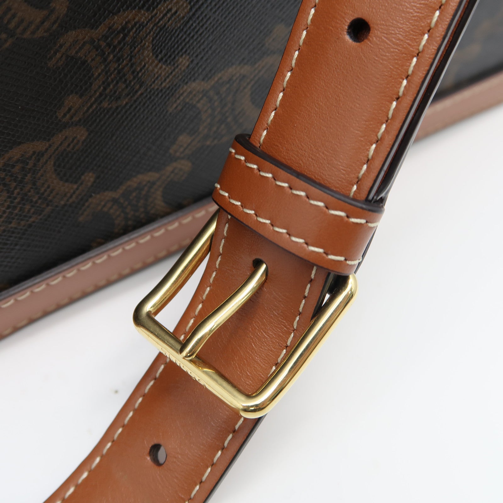CELINE 塗層帆布Medium Triomphe金扣肩背袋啡色