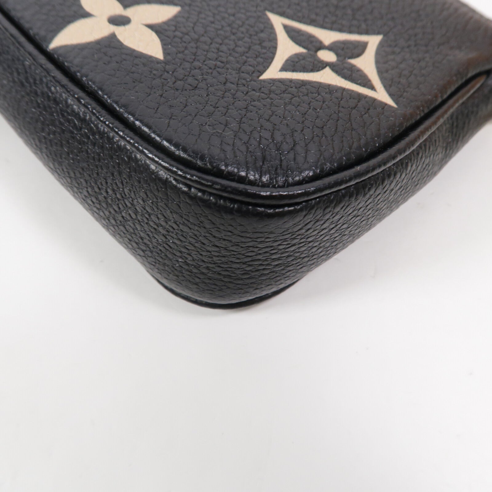 LOUIS VUITTON Monogram Empreinte Mini Pochette金扣鏈帶手挽袋