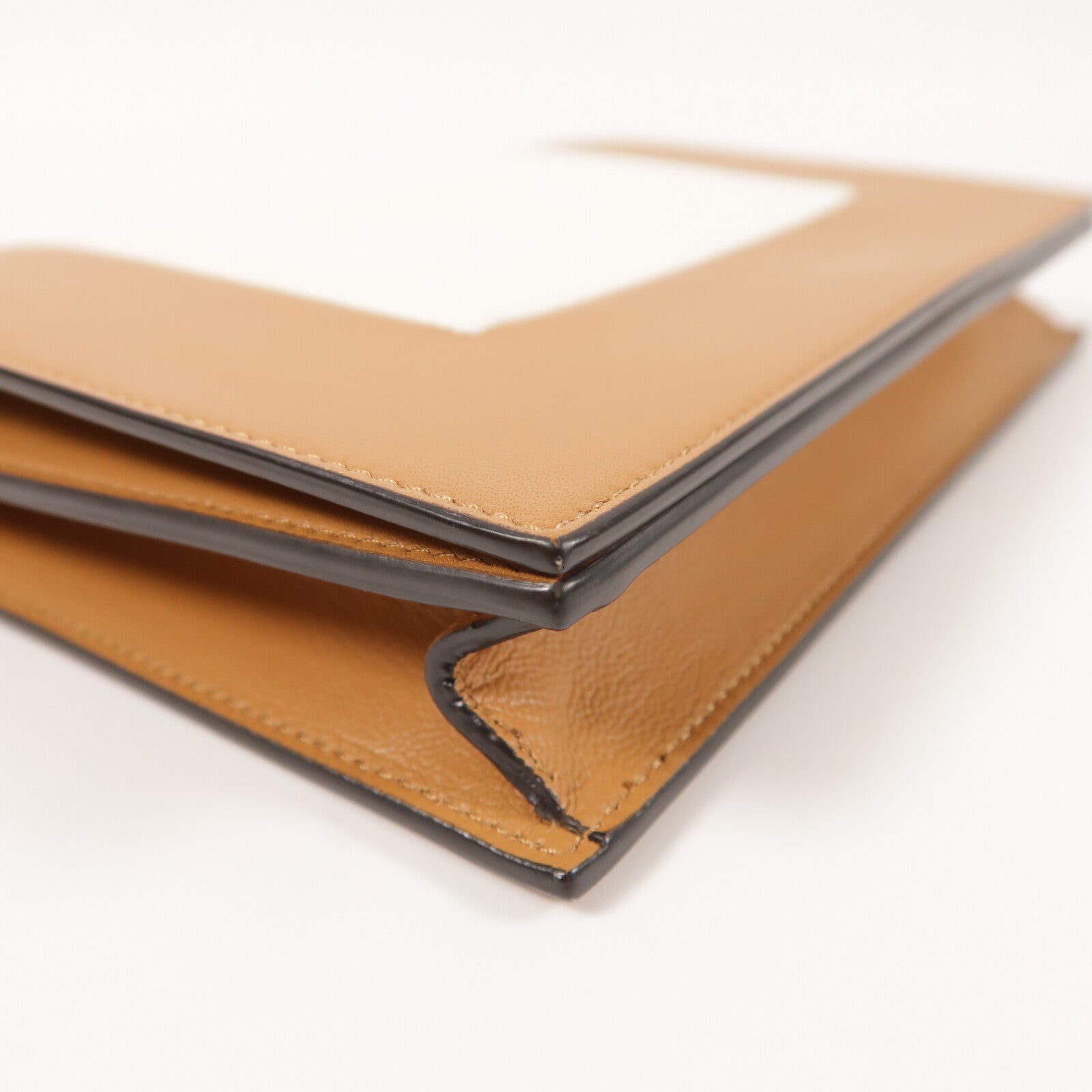 CELINE 牛皮皮革Frame Wallet On Chain金扣鏈帶肩背袋