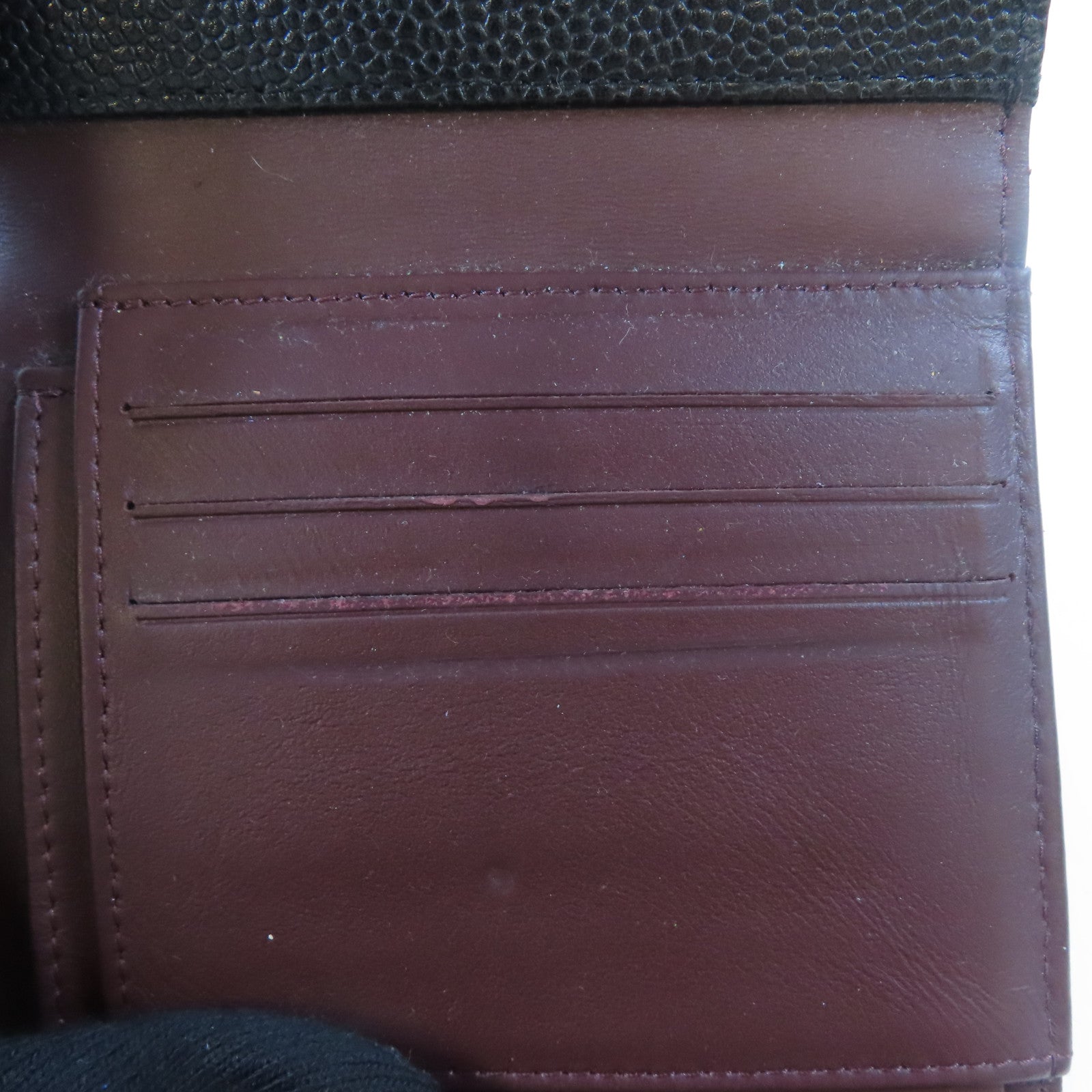 CHANEL 菱格Caviar皮革Trifold Wallet金扣錢包黑色