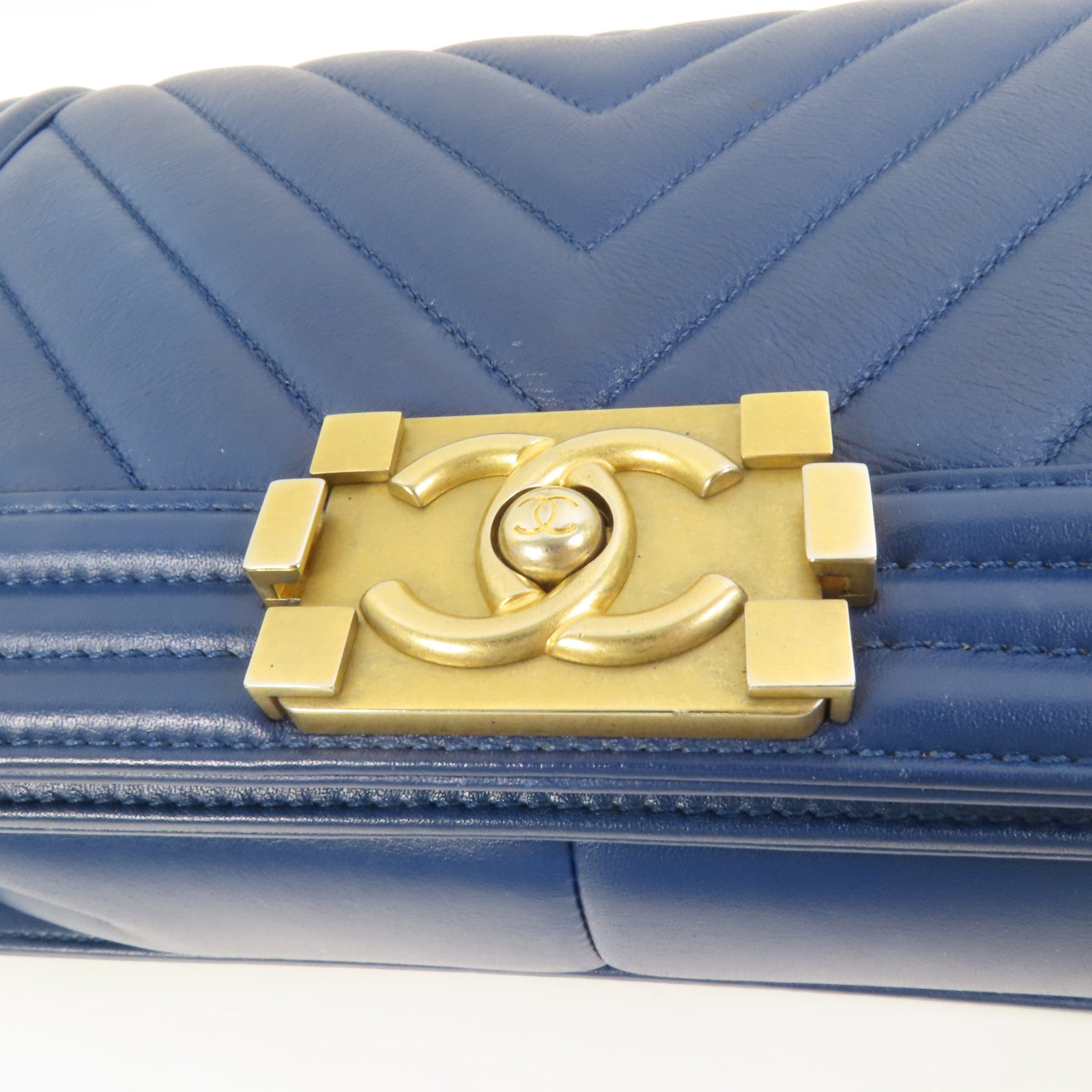 CHANEL 羊皮皮革Boy 20金扣鏈帶肩背袋