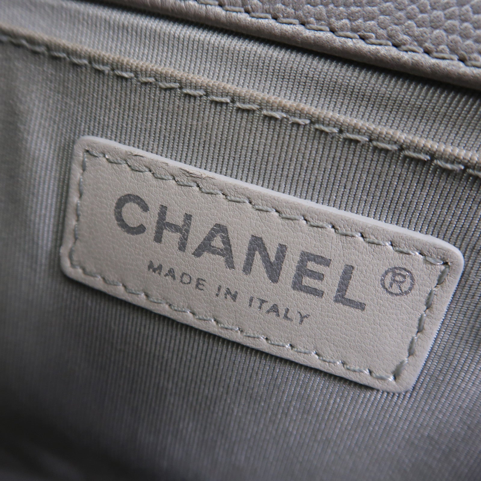 CHANEL CC Boy 25 Chain Shoulder Handbag A67086 Calfskin Leather Gray