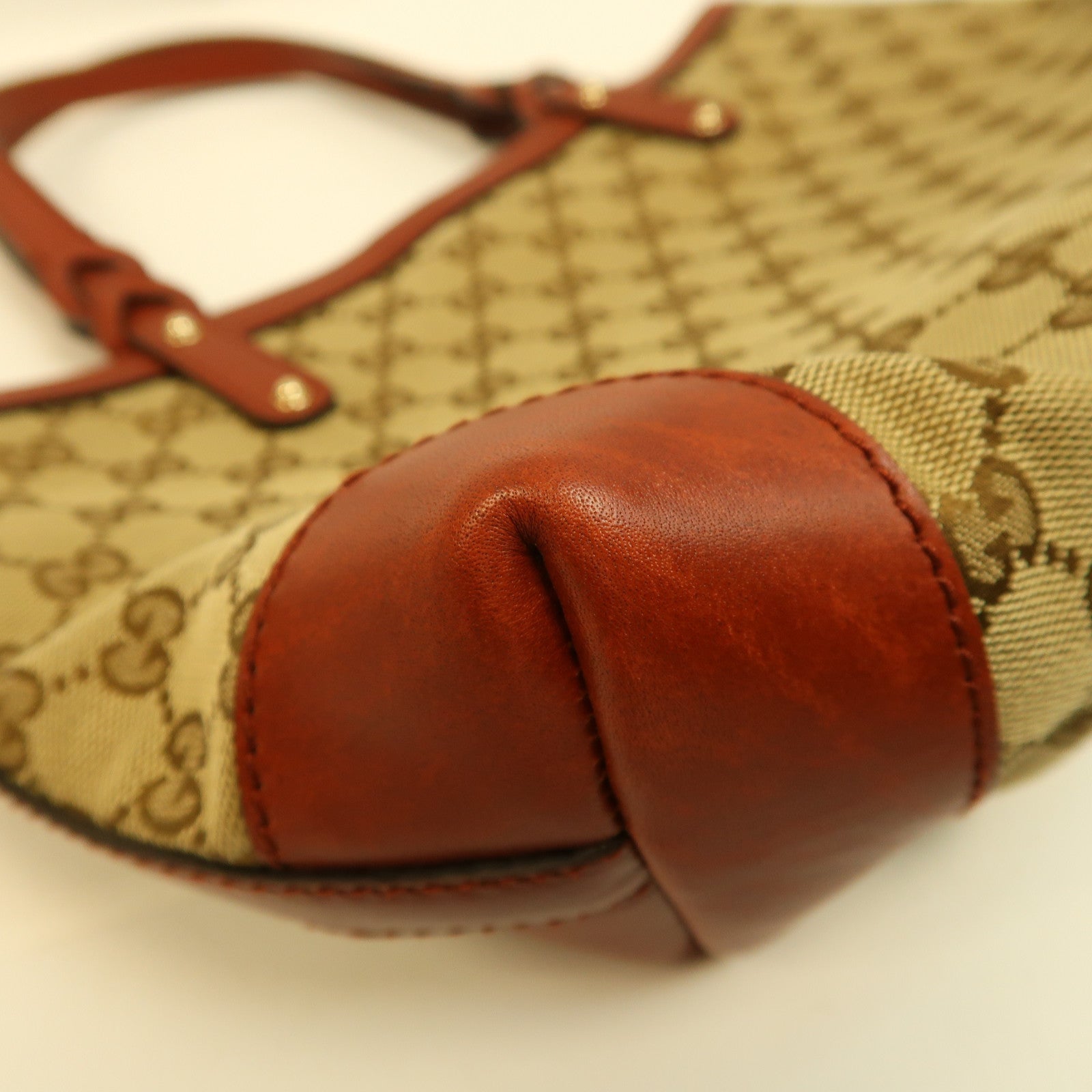 GUCCI 帆布Shoulder Bag金扣肩背袋啡色