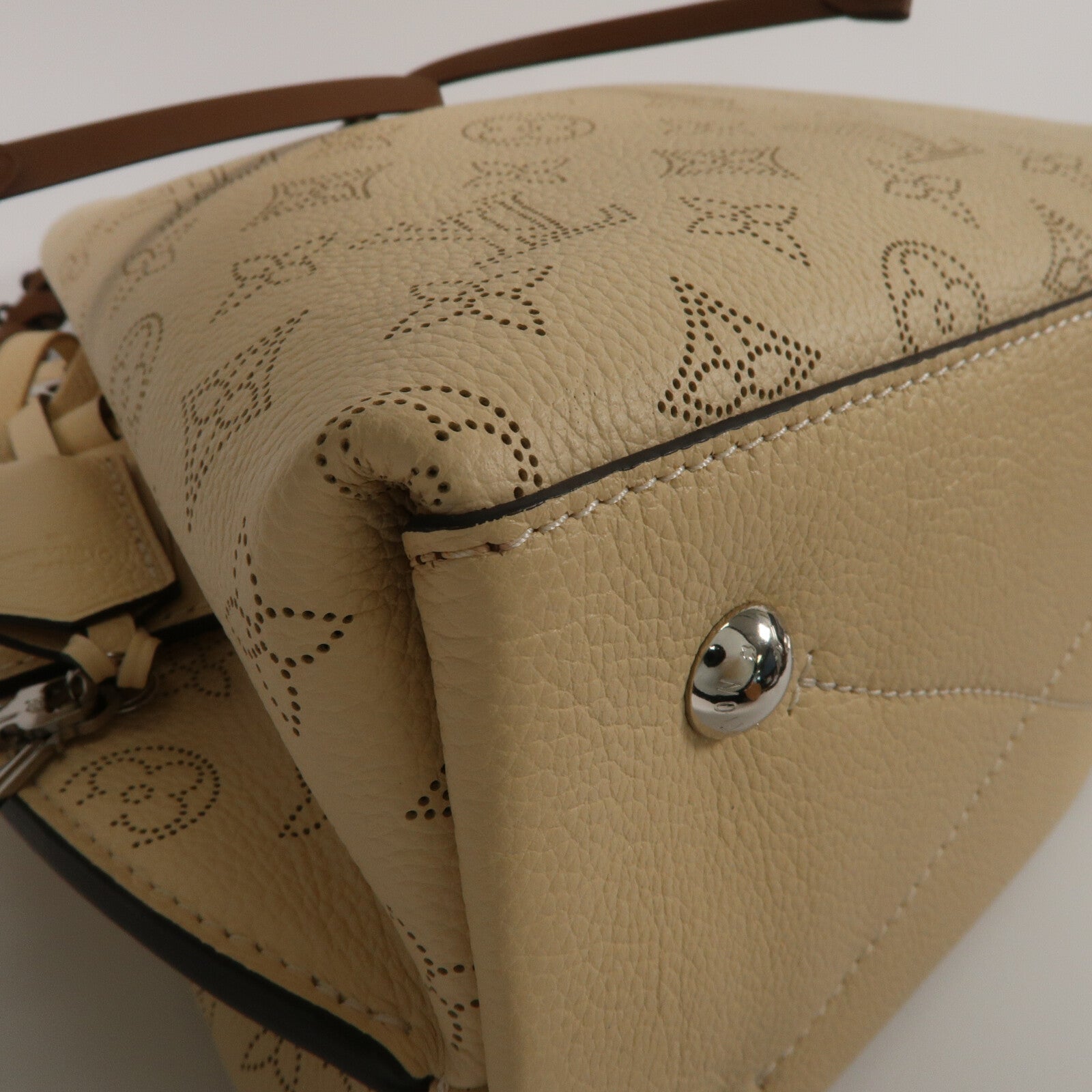 LOUIS VUITTON Mahina Calf Muria手挽肩背兩用袋