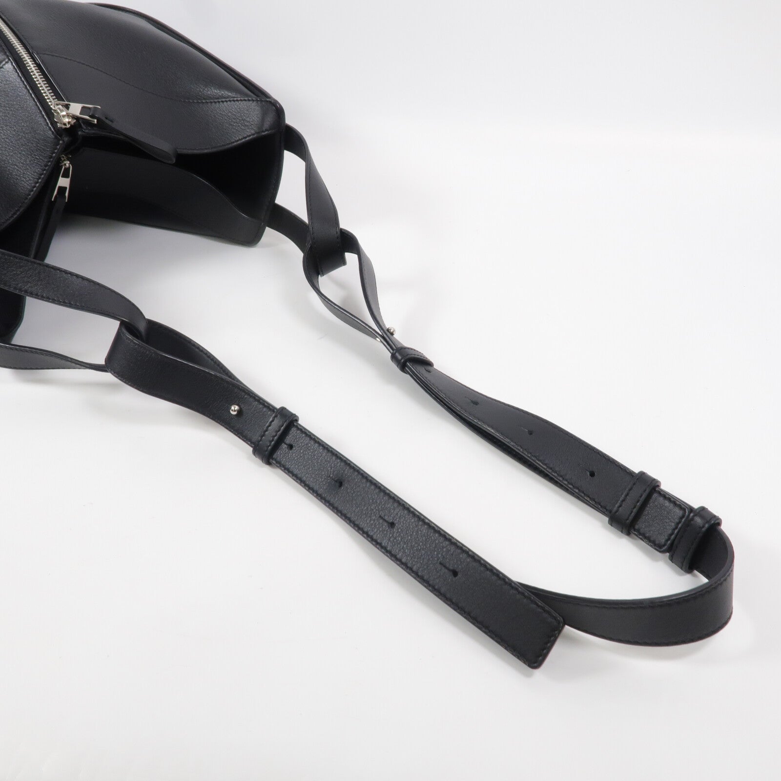 LOEWE 牛皮皮革Hammock Small手挽肩背兩用袋