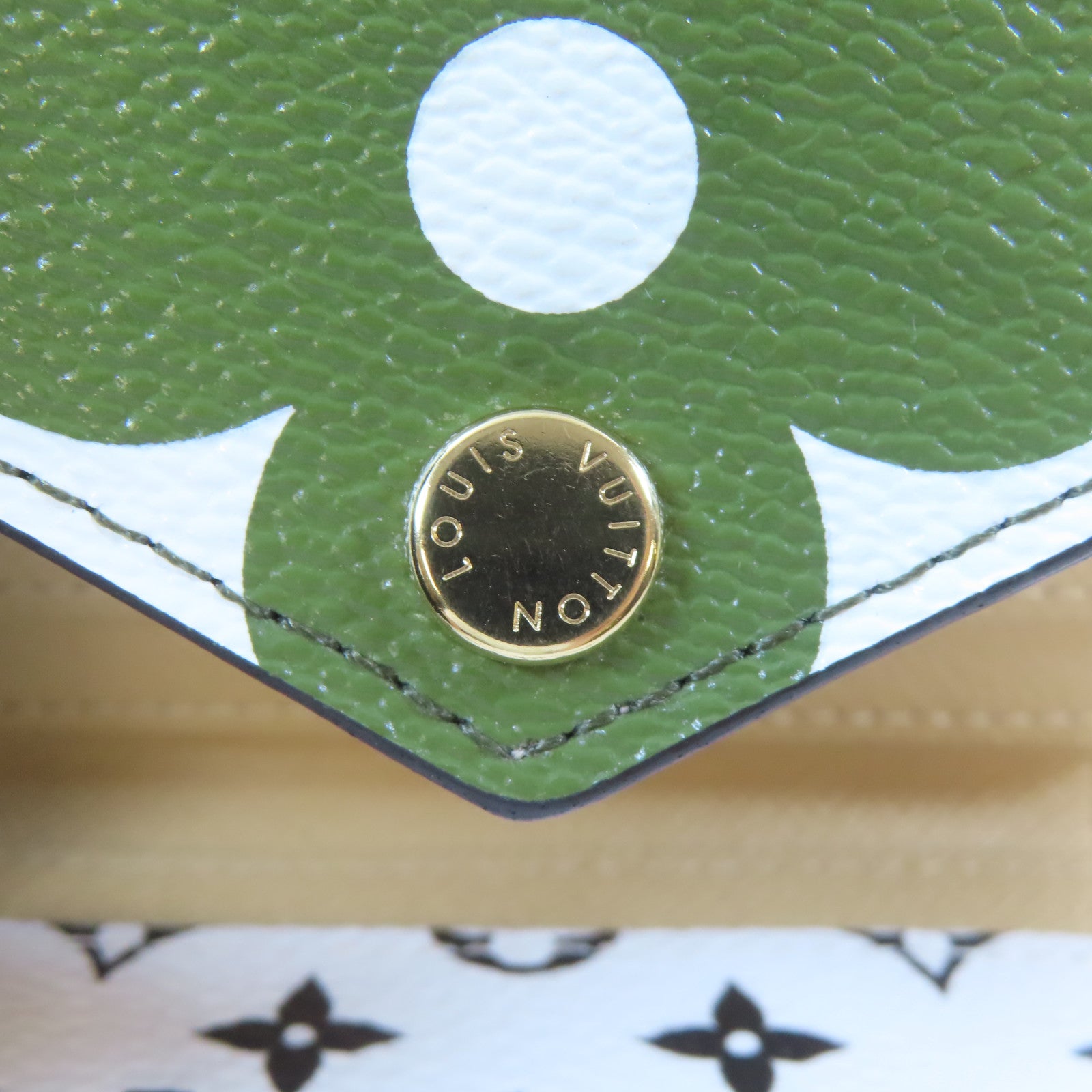 LOUIS VUITTON Monogram Giant Portefeuille Zoe金扣錢包卡其色/綠色